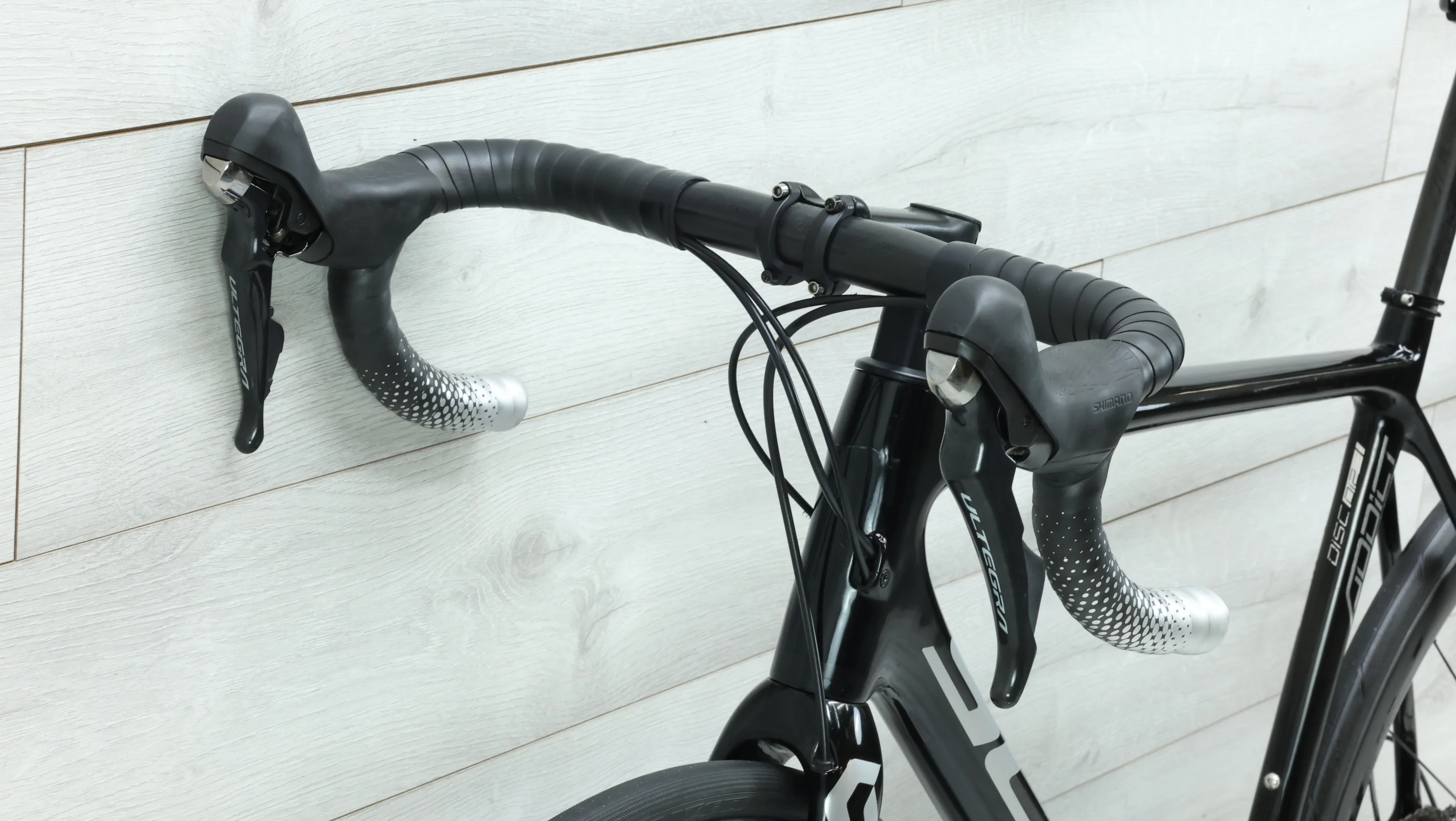 Scott Addict Premium Disc Road Bike - 2017, Large - Image 9