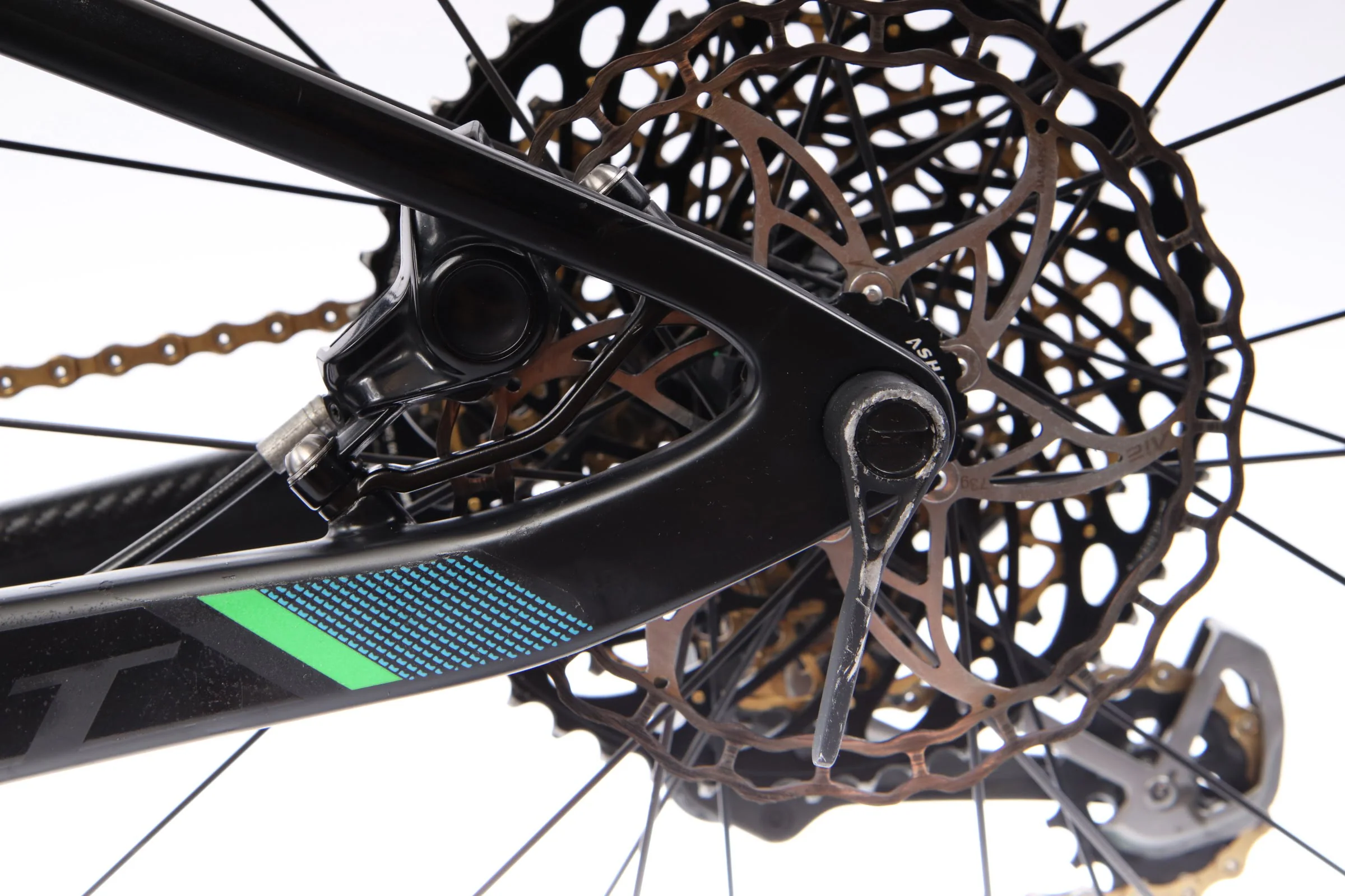 2017 Scott Spark 700 Ultimate Mountain Bike - Medium - Image 14