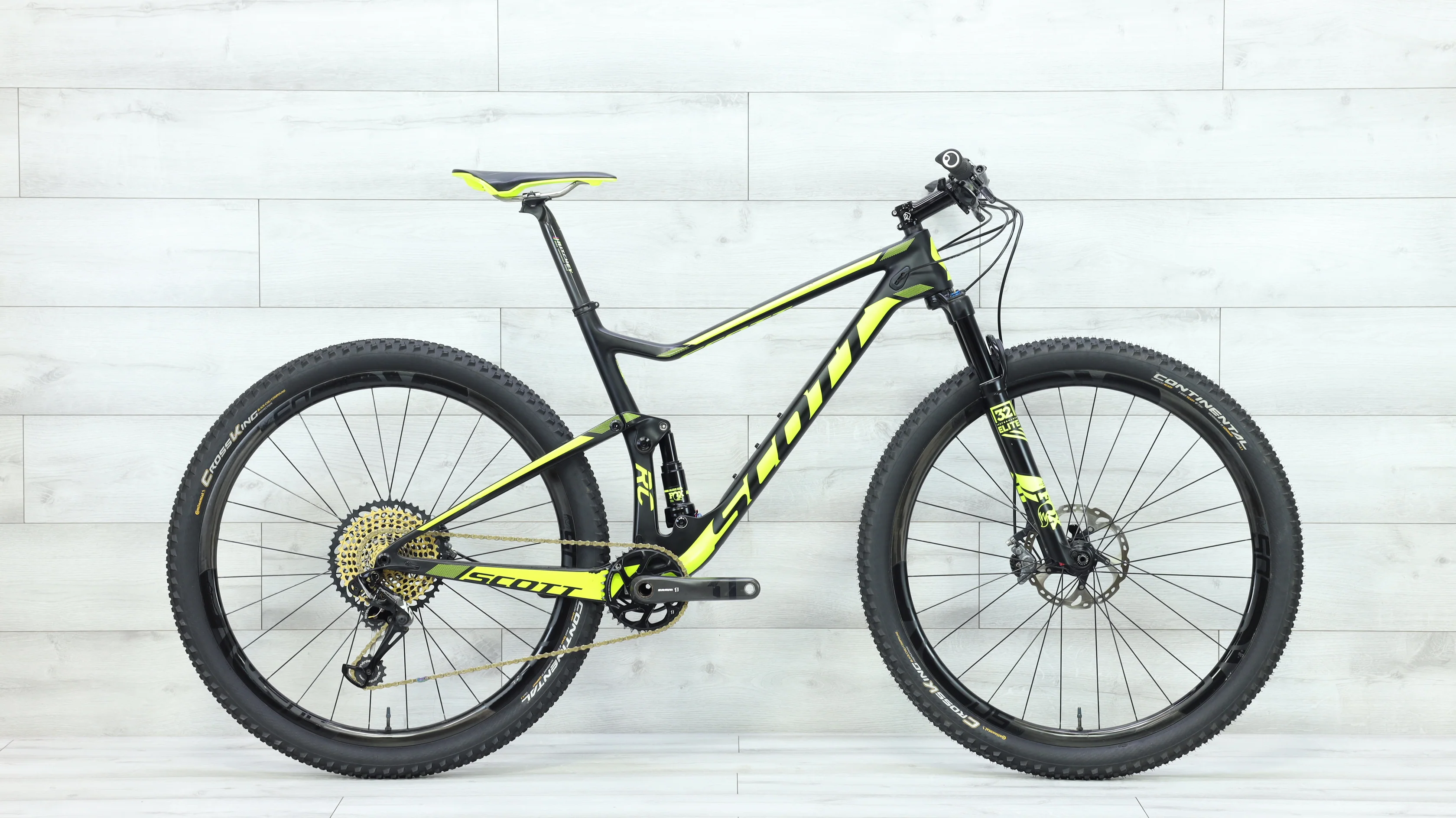 2017 Scott Spark RC 900 World Cup Mountain Bike - Large