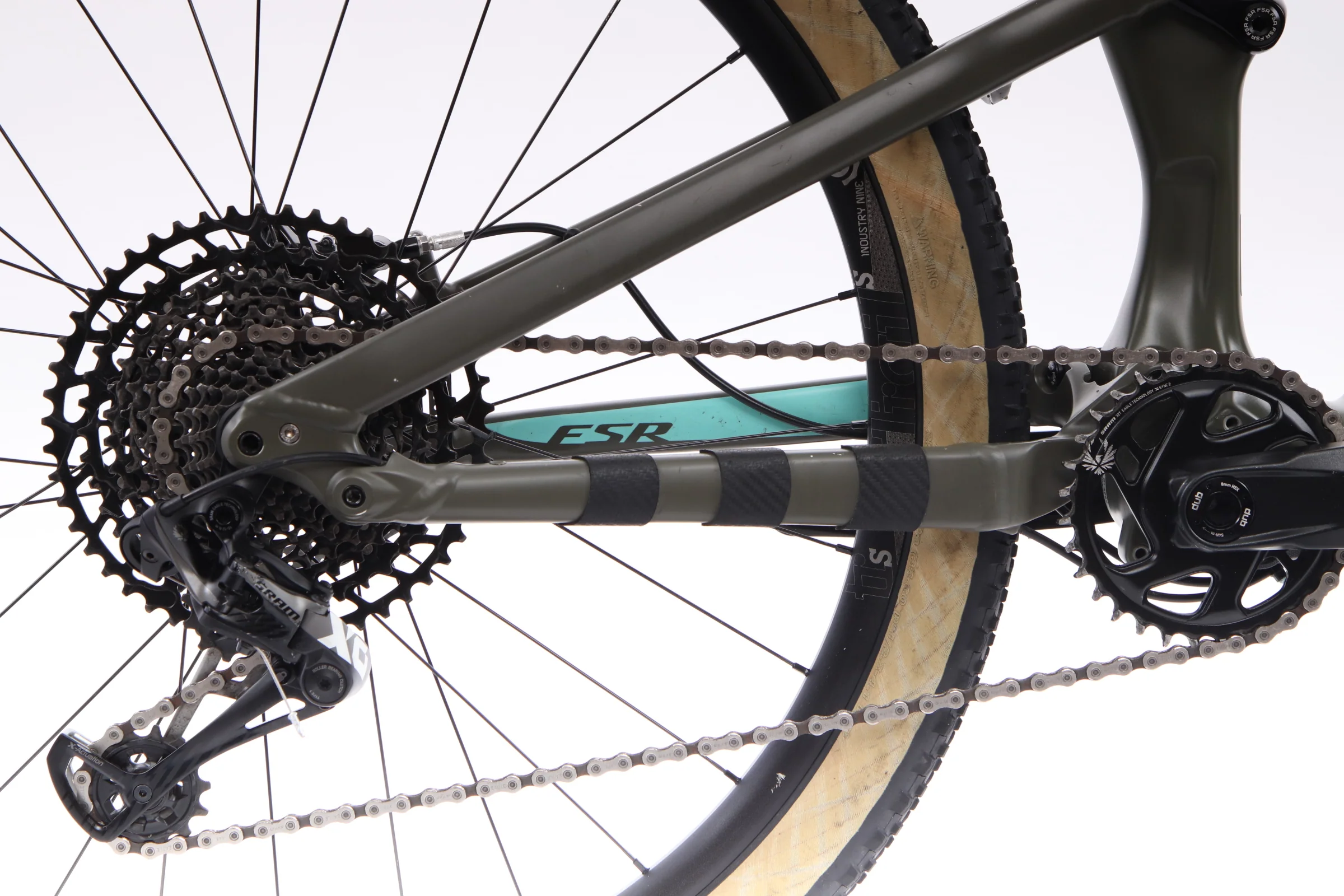 2017 Specialized Rumor Carbon  Mountain Bike - Small - Image 10