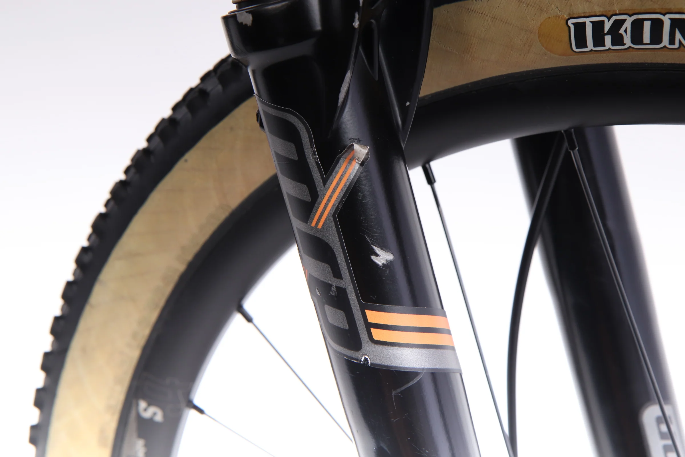2017 Specialized Rumor Carbon  Mountain Bike - Small - Image 13