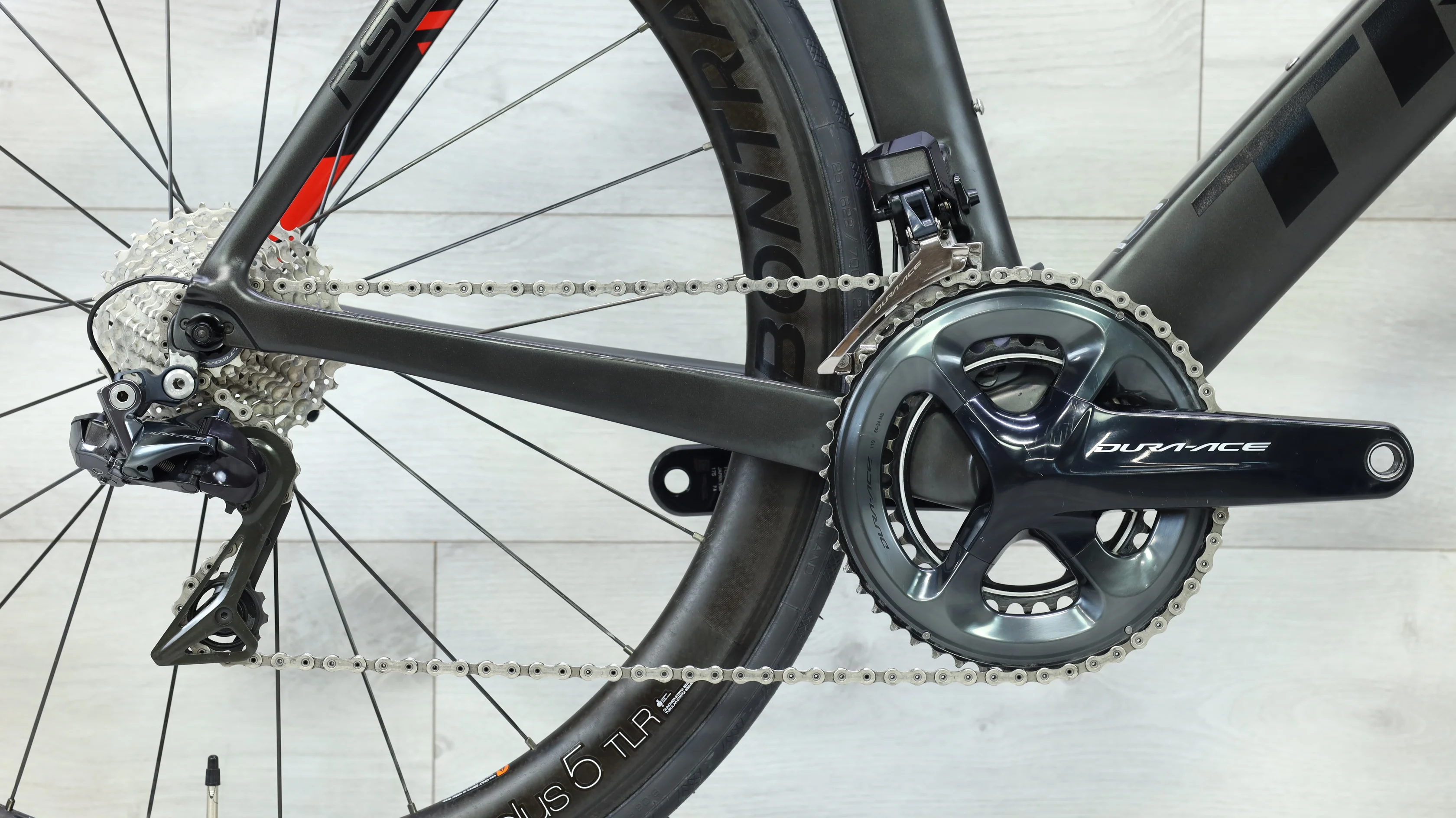 2017 Trek Madone 9.9 Road Bike - 60cm - Image 4