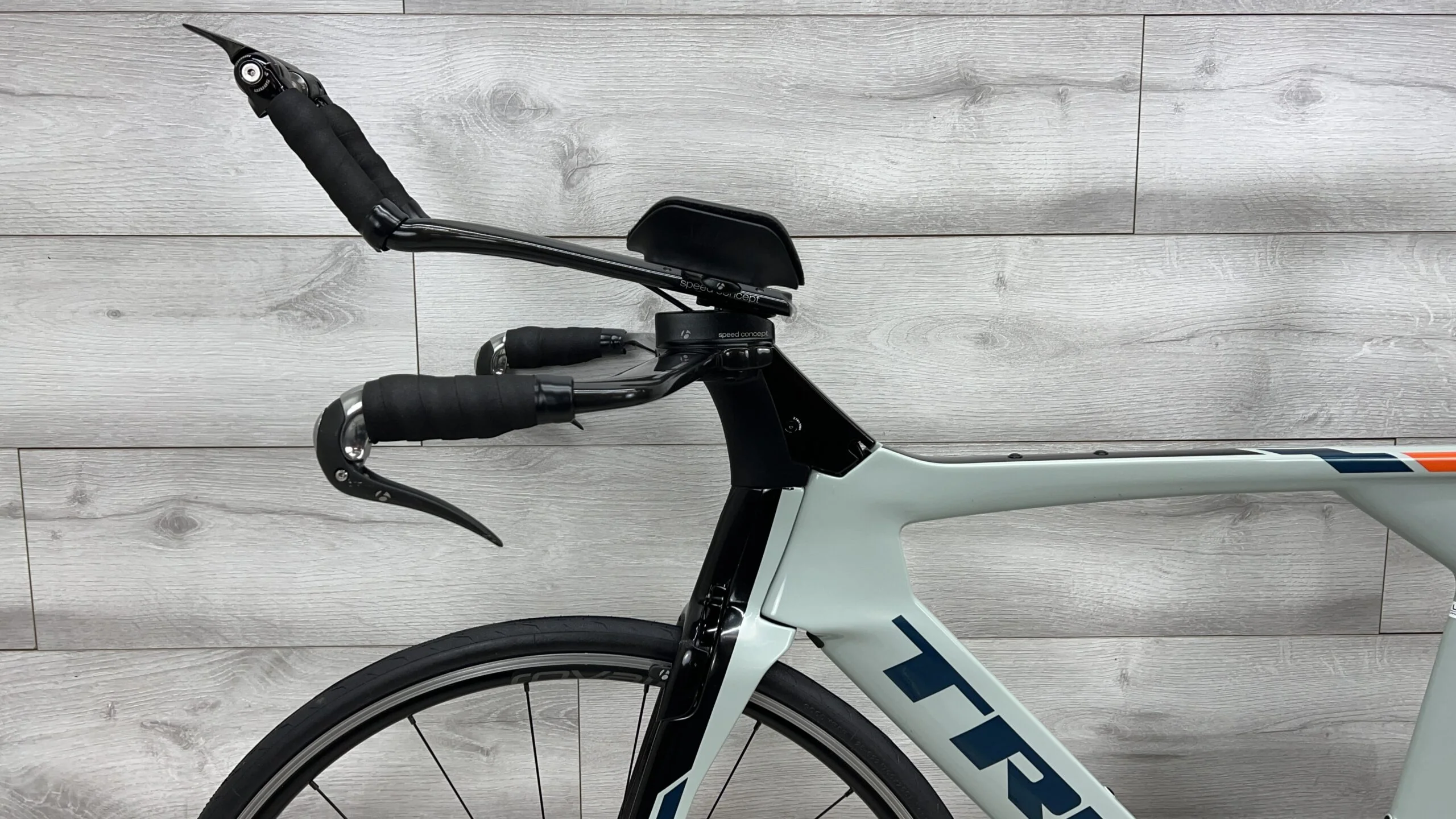 2017 Trek Speed Concept 7.5  Triathlon Bike - Large - Image 10