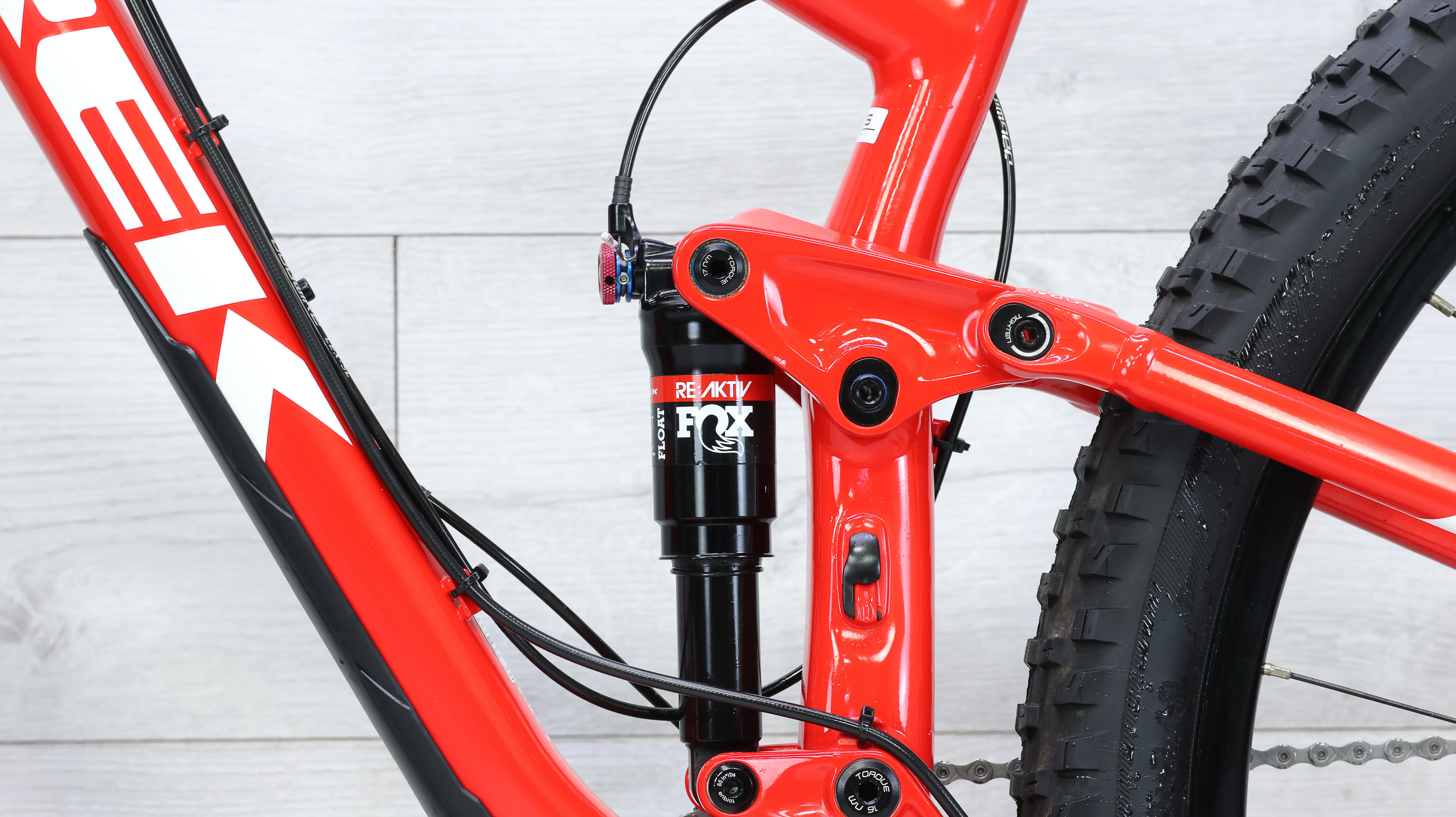 2017 Trek Top Fuel 9 Mountain Bike - Medium - Image 10
