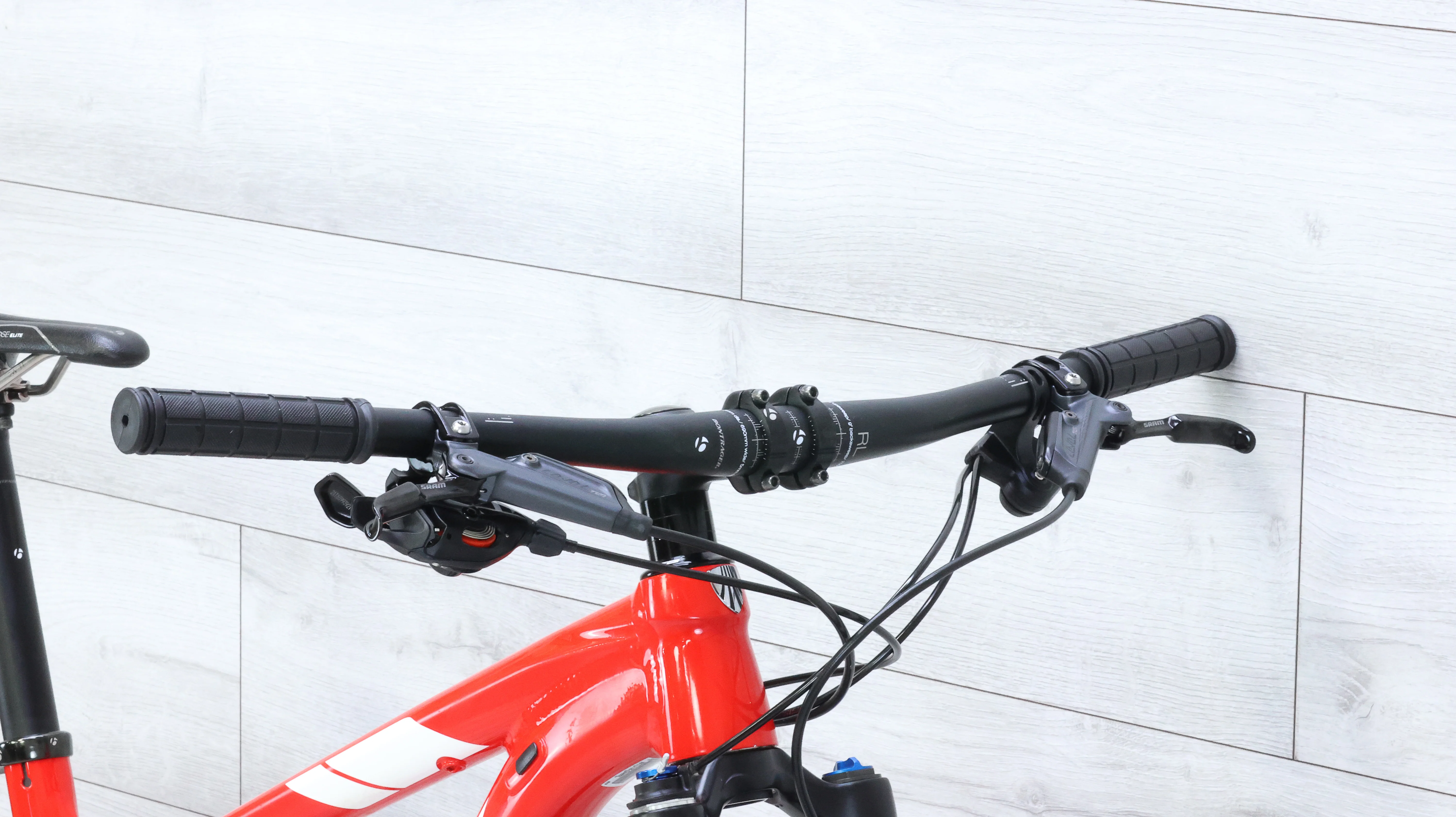 2017 Trek Top Fuel 9 Mountain Bike - Medium - Image 14