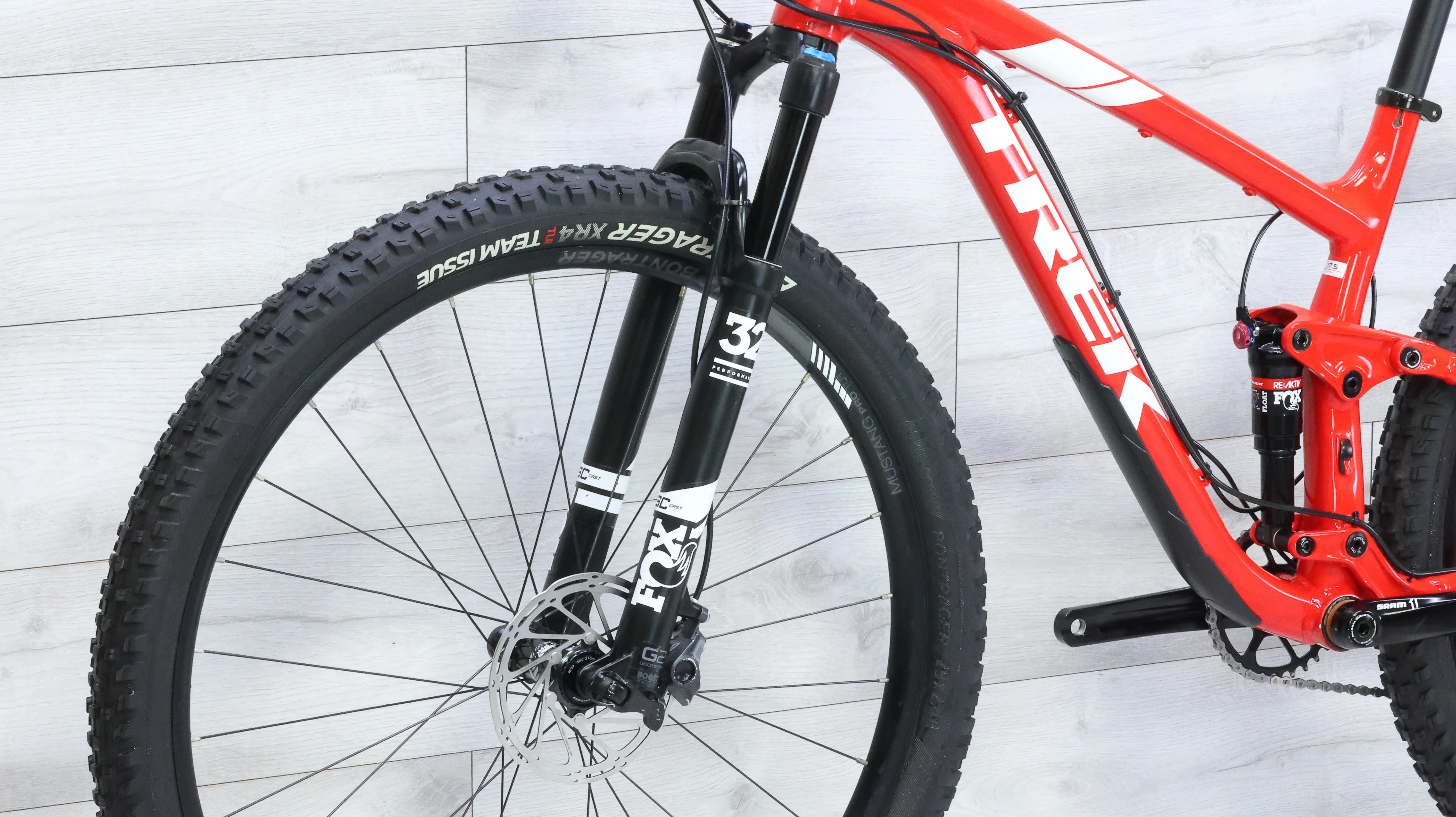 2017 Trek Top Fuel 9 Mountain Bike - Medium - Image 9