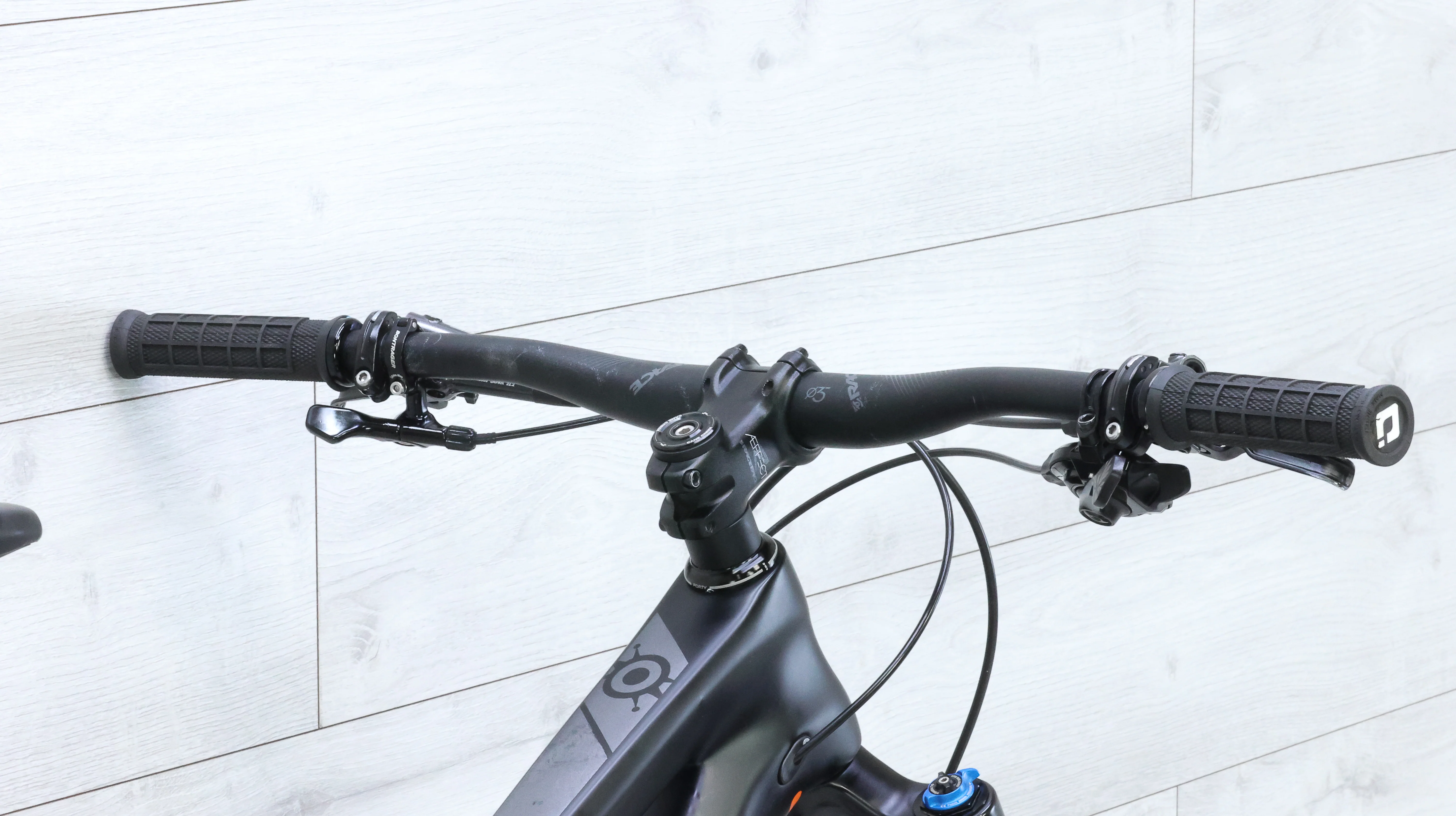 Alchemy Arktos GX Mountain Bike - 2018, Medium - Image 12