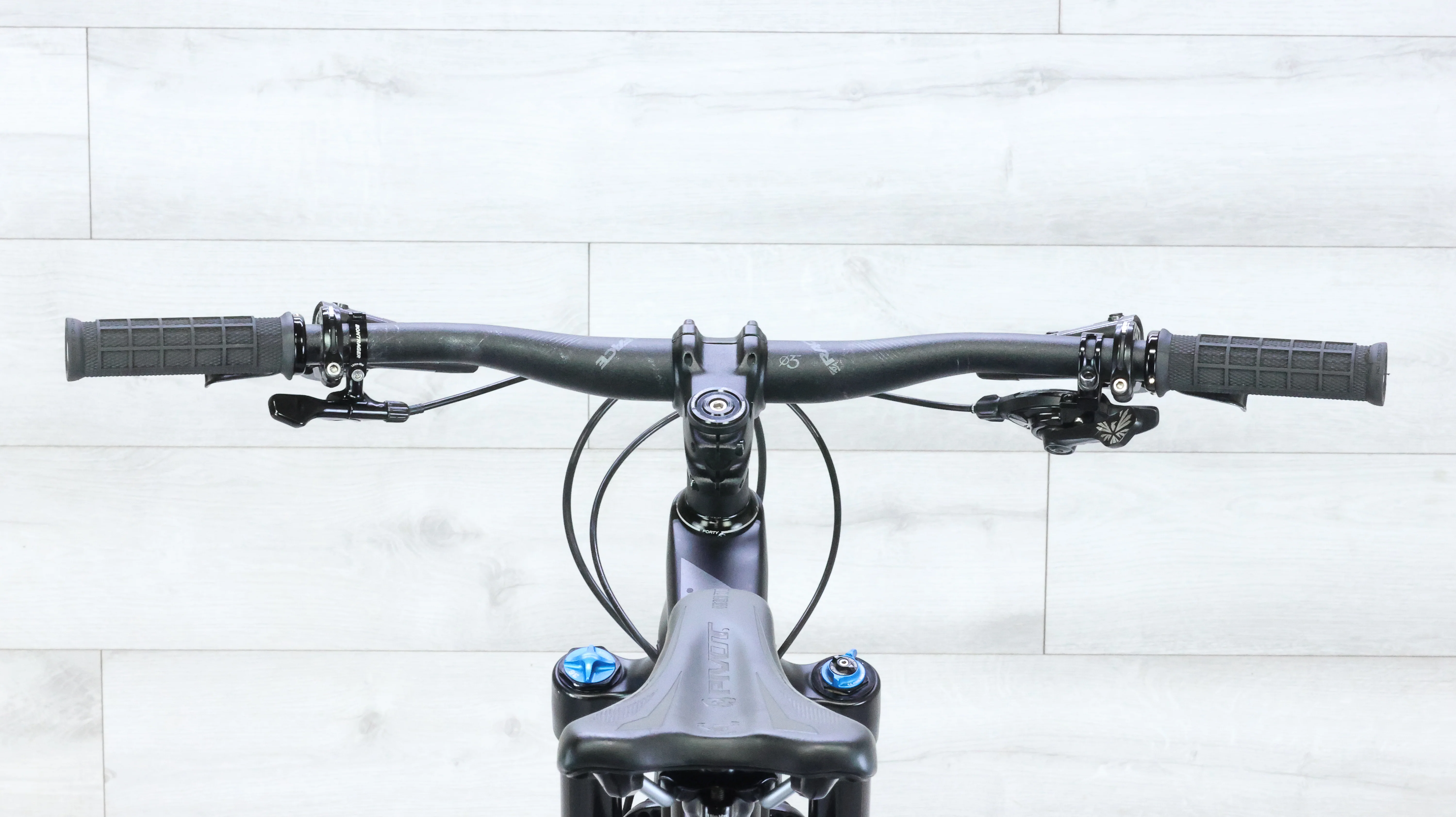 Alchemy Arktos GX Mountain Bike - 2018, Medium - Image 15