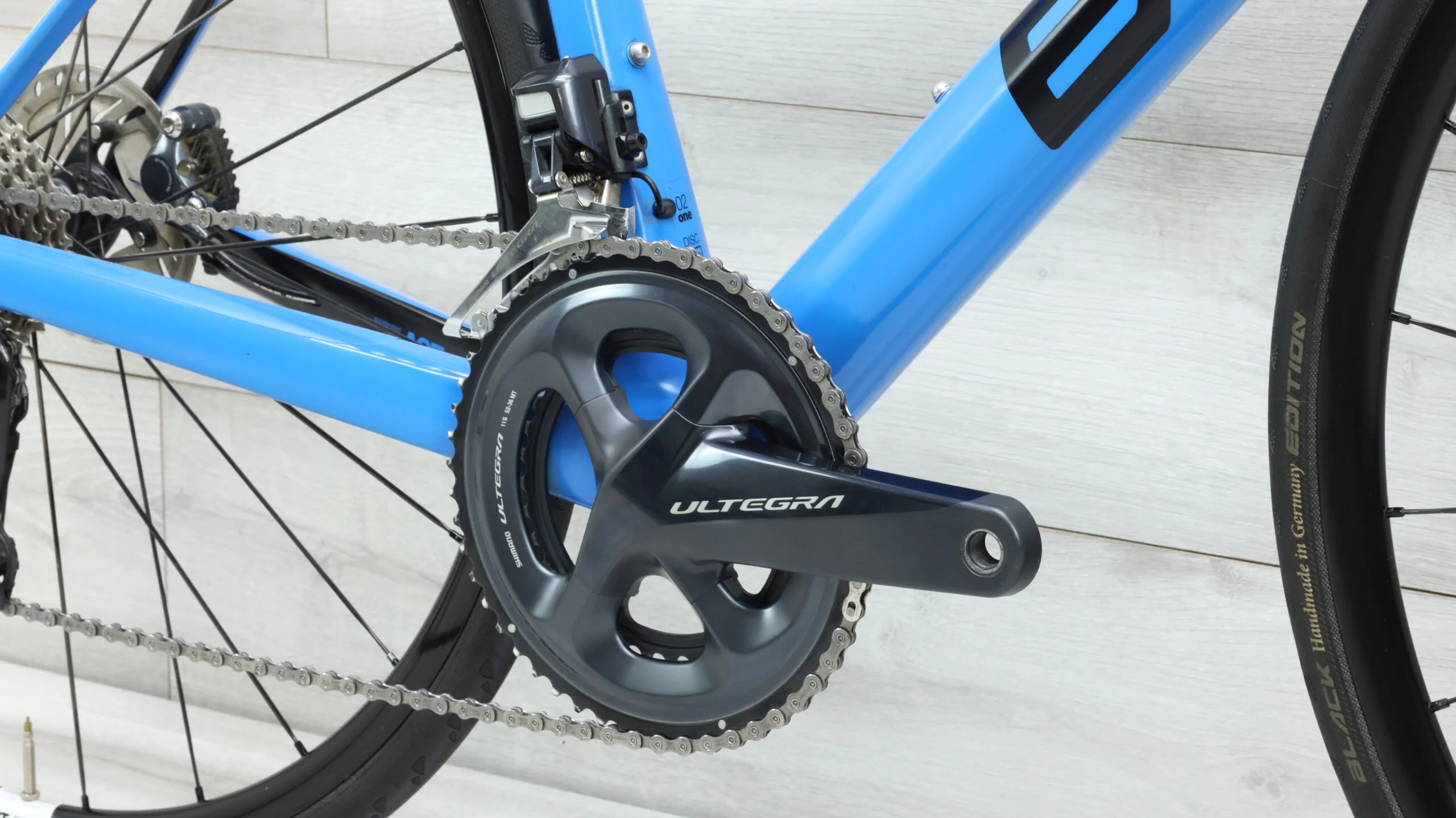 2018 BMC Teammachine SLR02 DISC ONE Road Bike - 56cm - Image 5