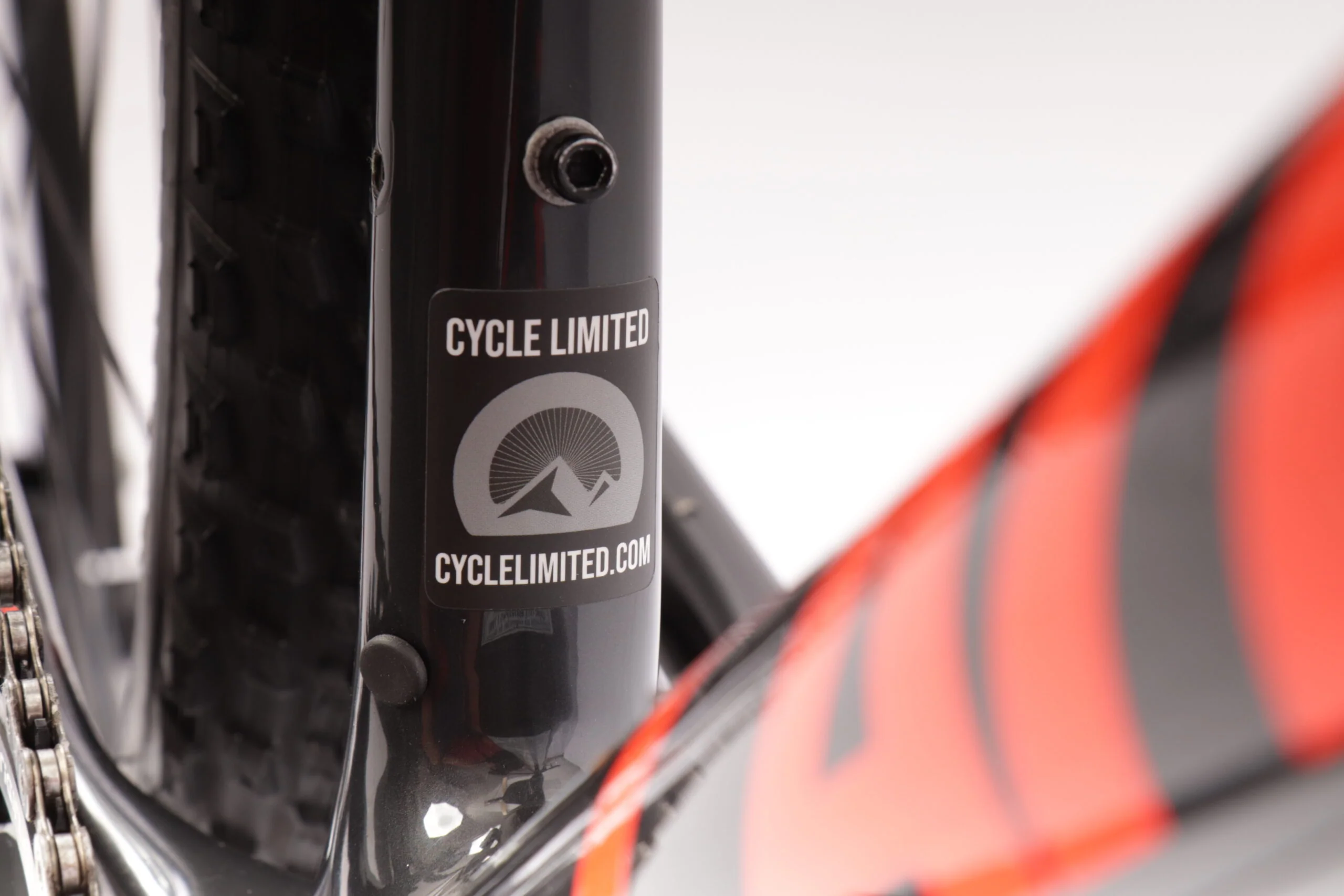 2018 Cannondale F-Si Carbon 3 Mountain Bike - Medium - Image 3