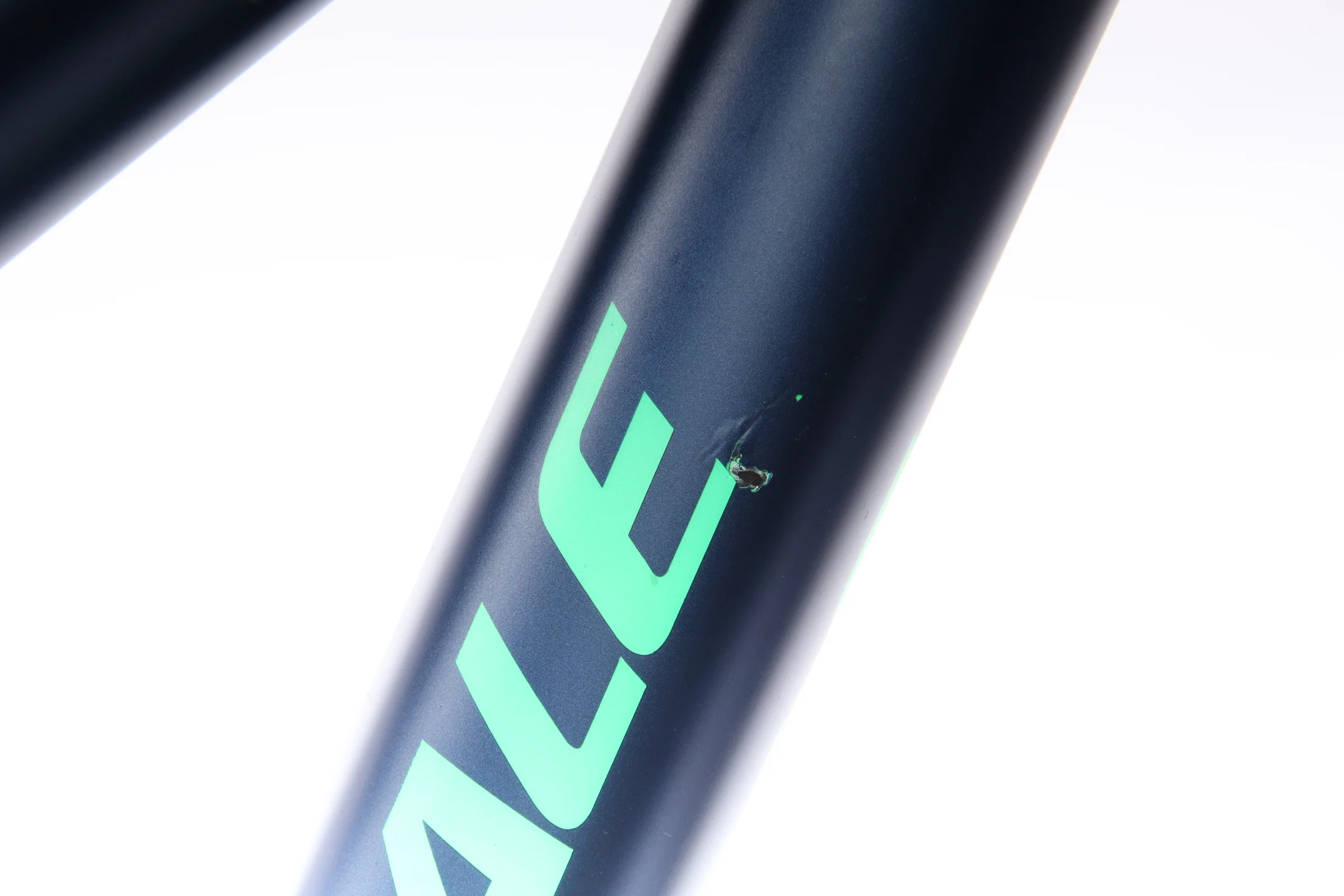 2018 Cannondale Scalpel  Mountain Bike - Medium - Image 18