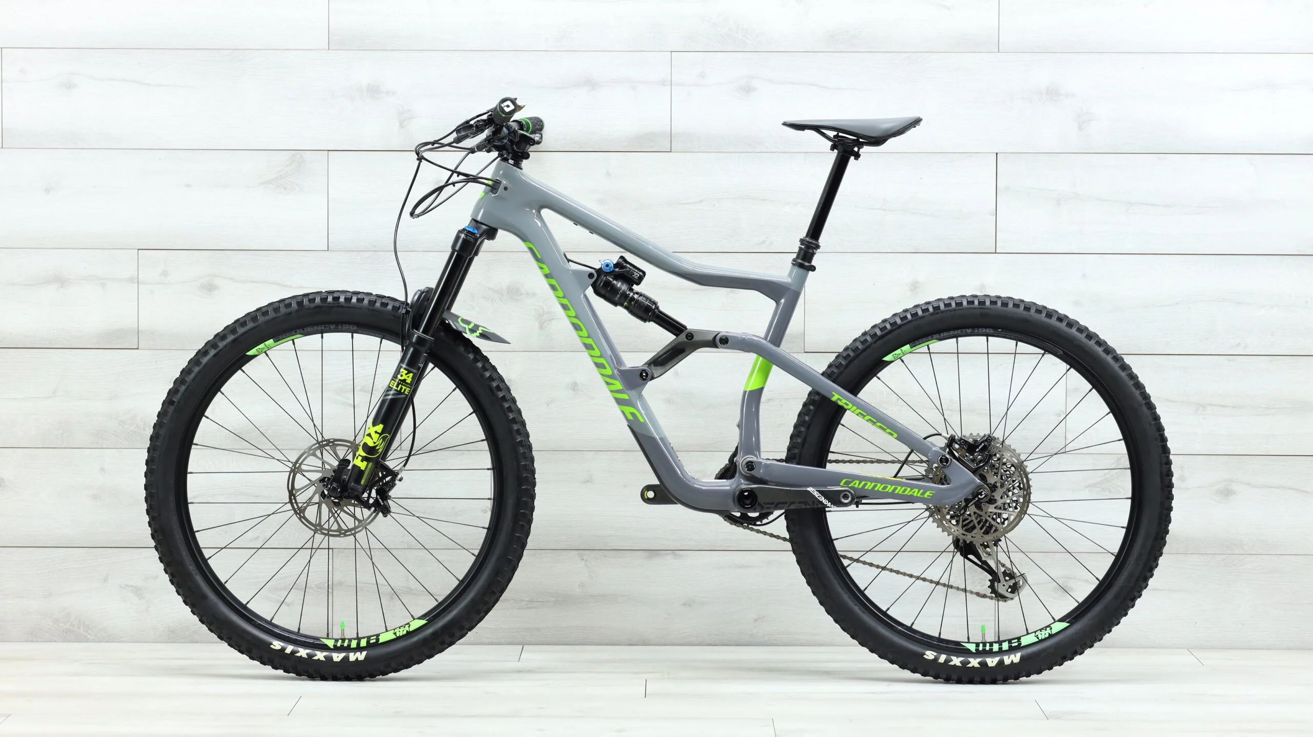 2018 Cannondale Trigger Carbon 2 Mountain Bike - Medium - Image 2