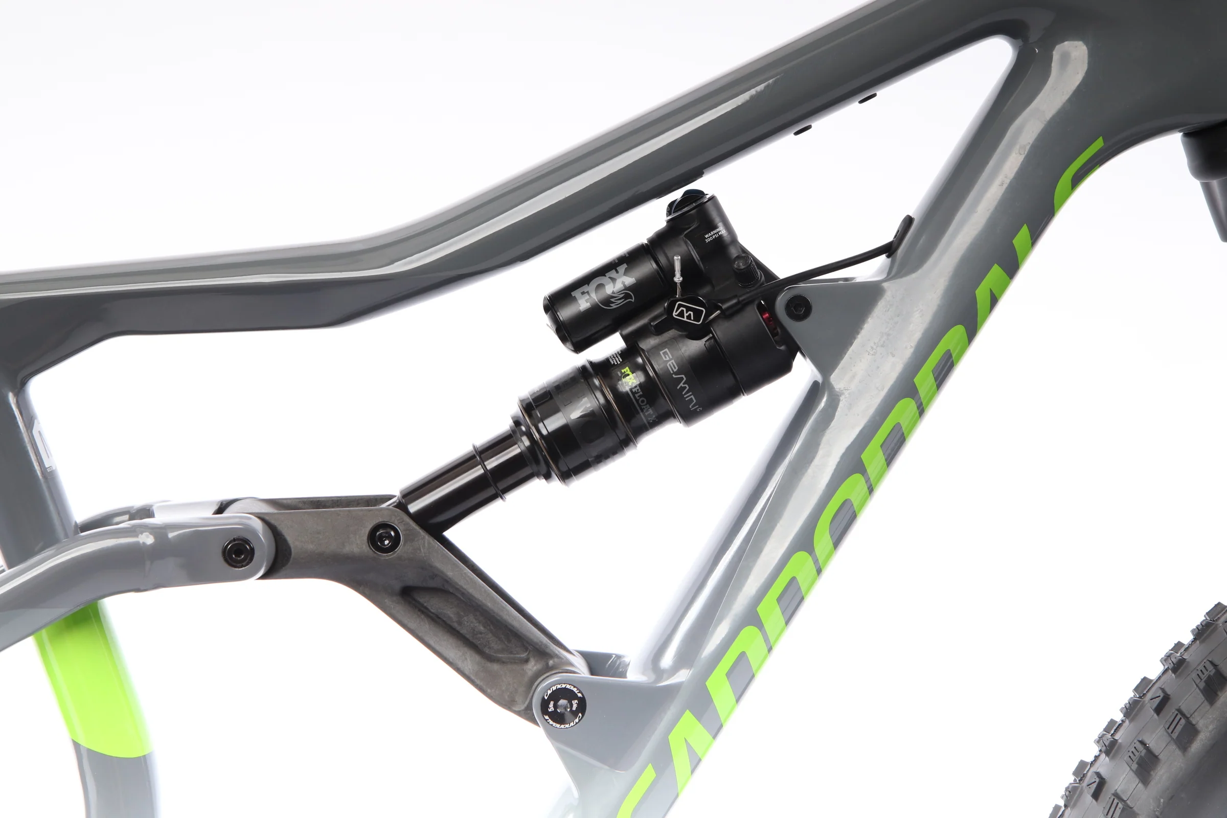 2018 Cannondale Trigger Carbon 2 Mountain Bike - Medium - Image 8