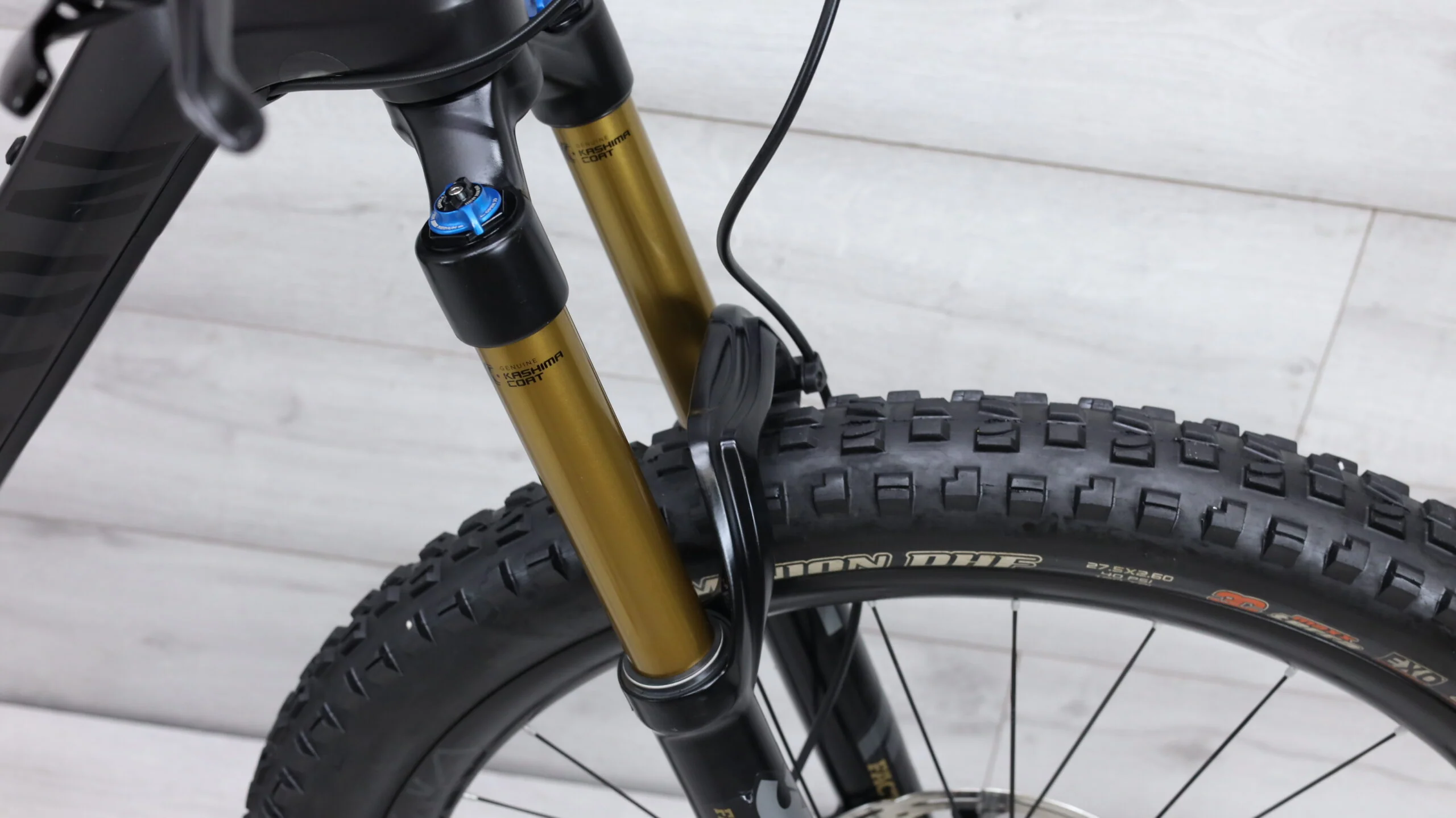 2018 Canyon Spectral CF 9.0 SL  Mountain Bike - Medium - Image 7