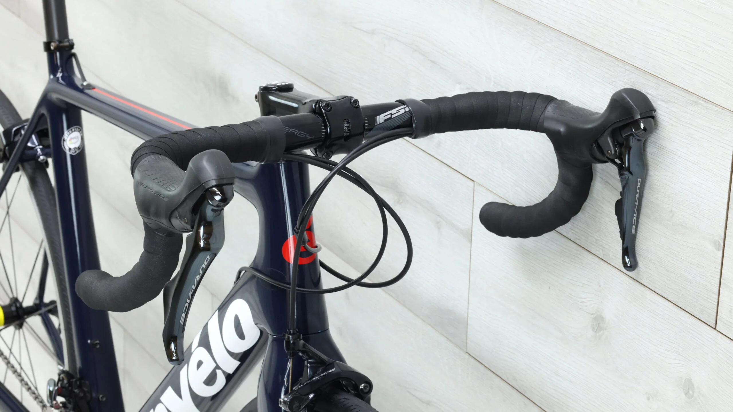 2018 Cervelo R3 Dura Ace  Road Bike - 56cm - Image 8