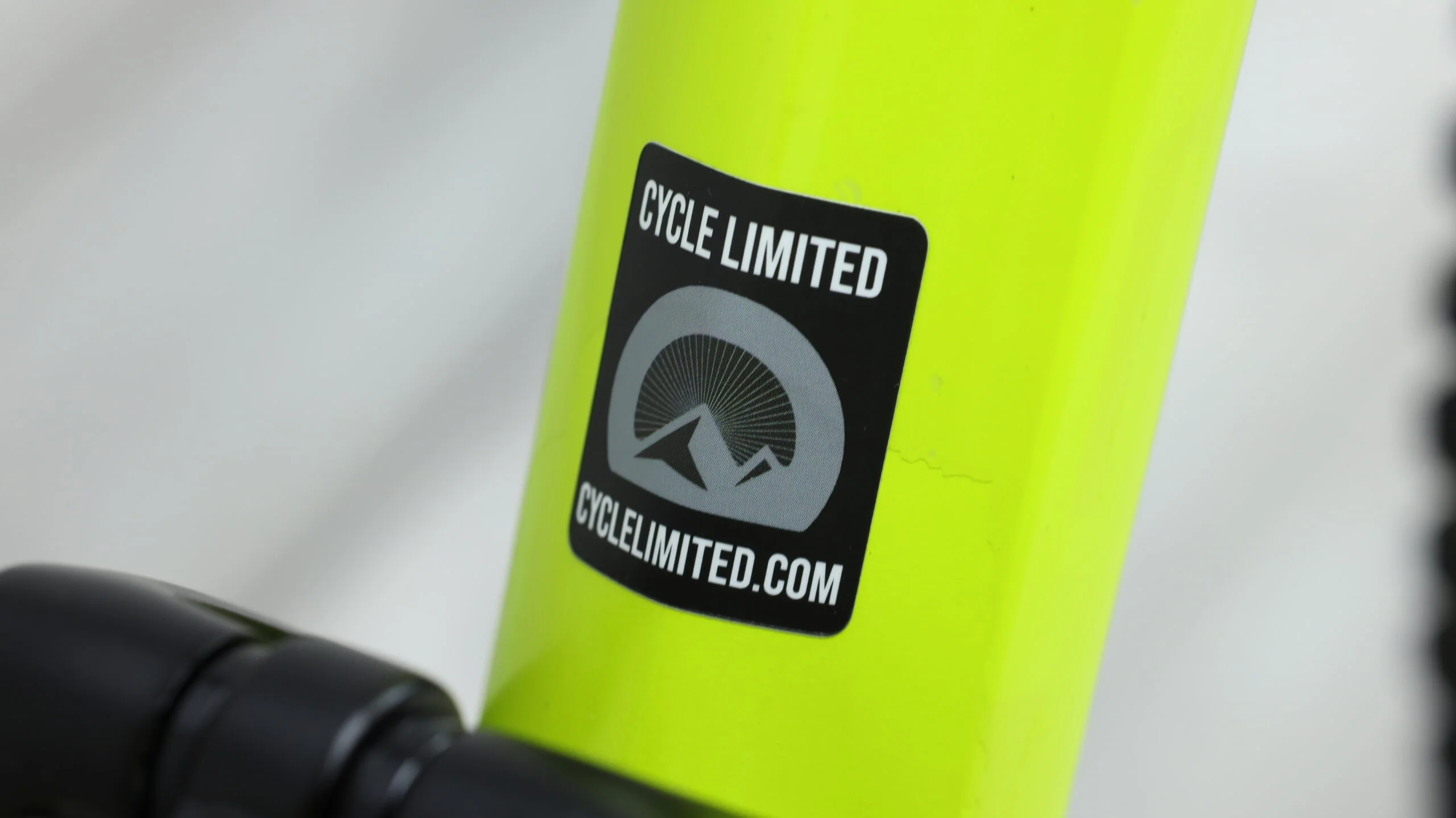 2018 Evil Insurgent  Mountain Bike - Medium - Image 3