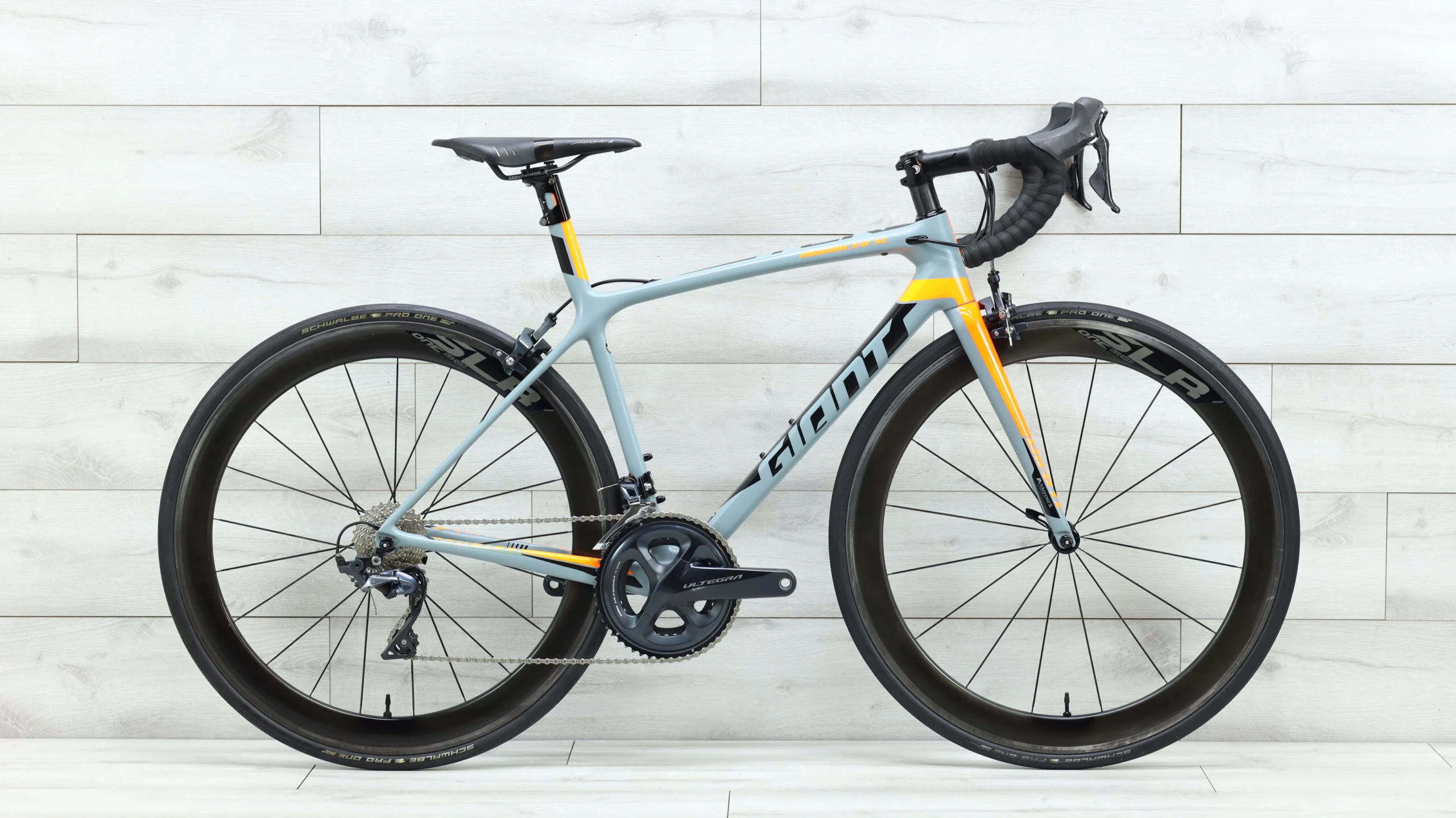 2018 Giant TCR Advanced SL 2 KOM Road Bike - Small