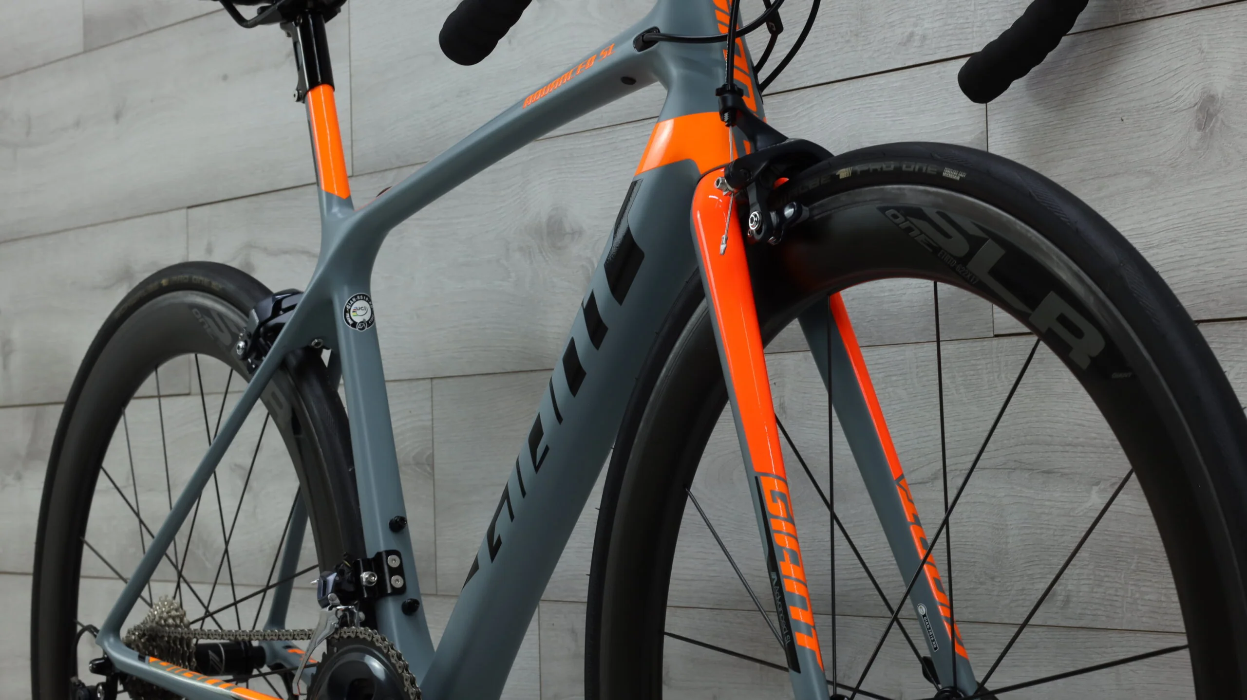 2018 Giant TCR Advanced SL 2 KOM Road Bike - Small - Image 14