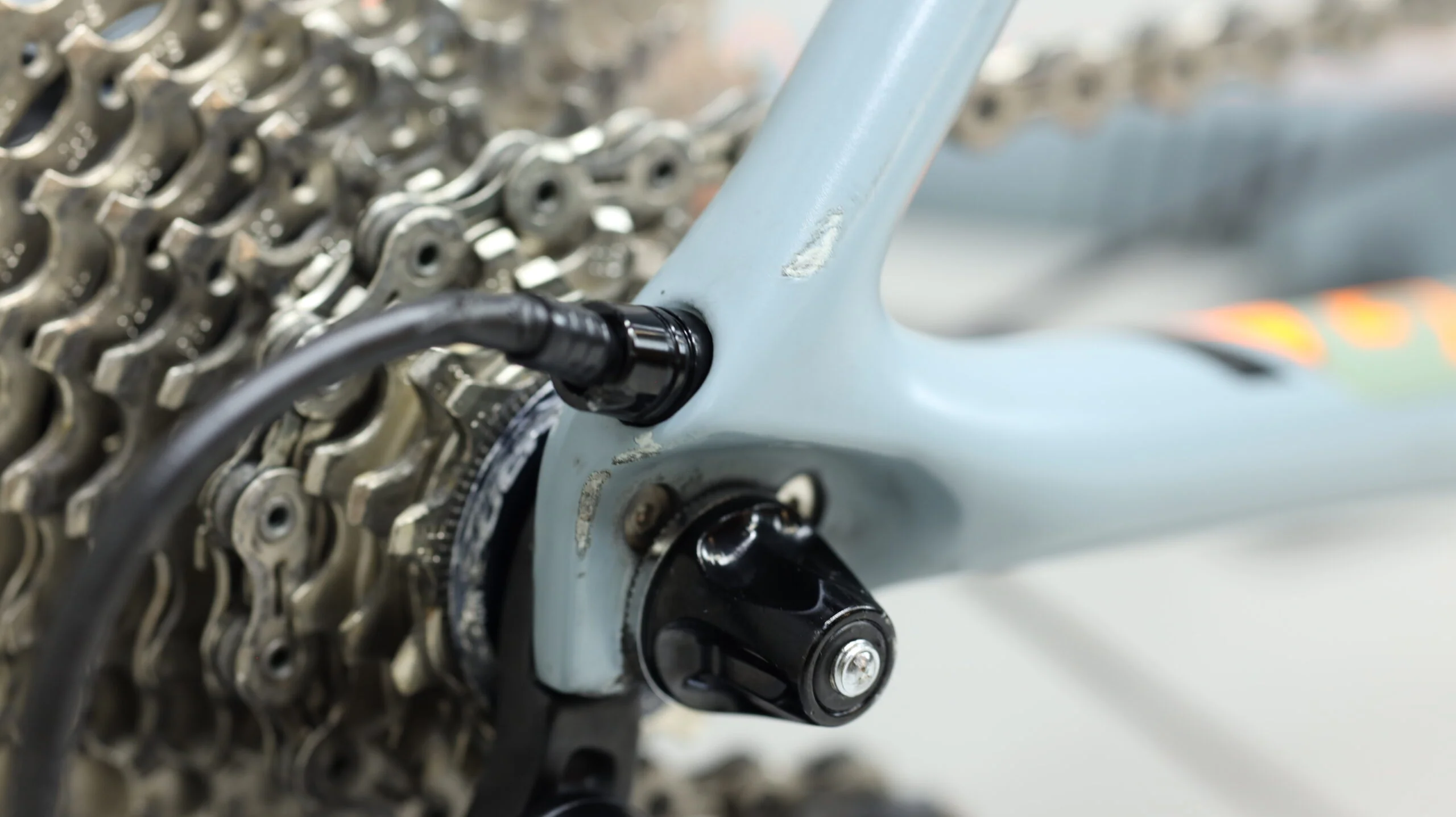2018 Giant TCR Advanced SL 2 KOM Road Bike - Small - Image 16