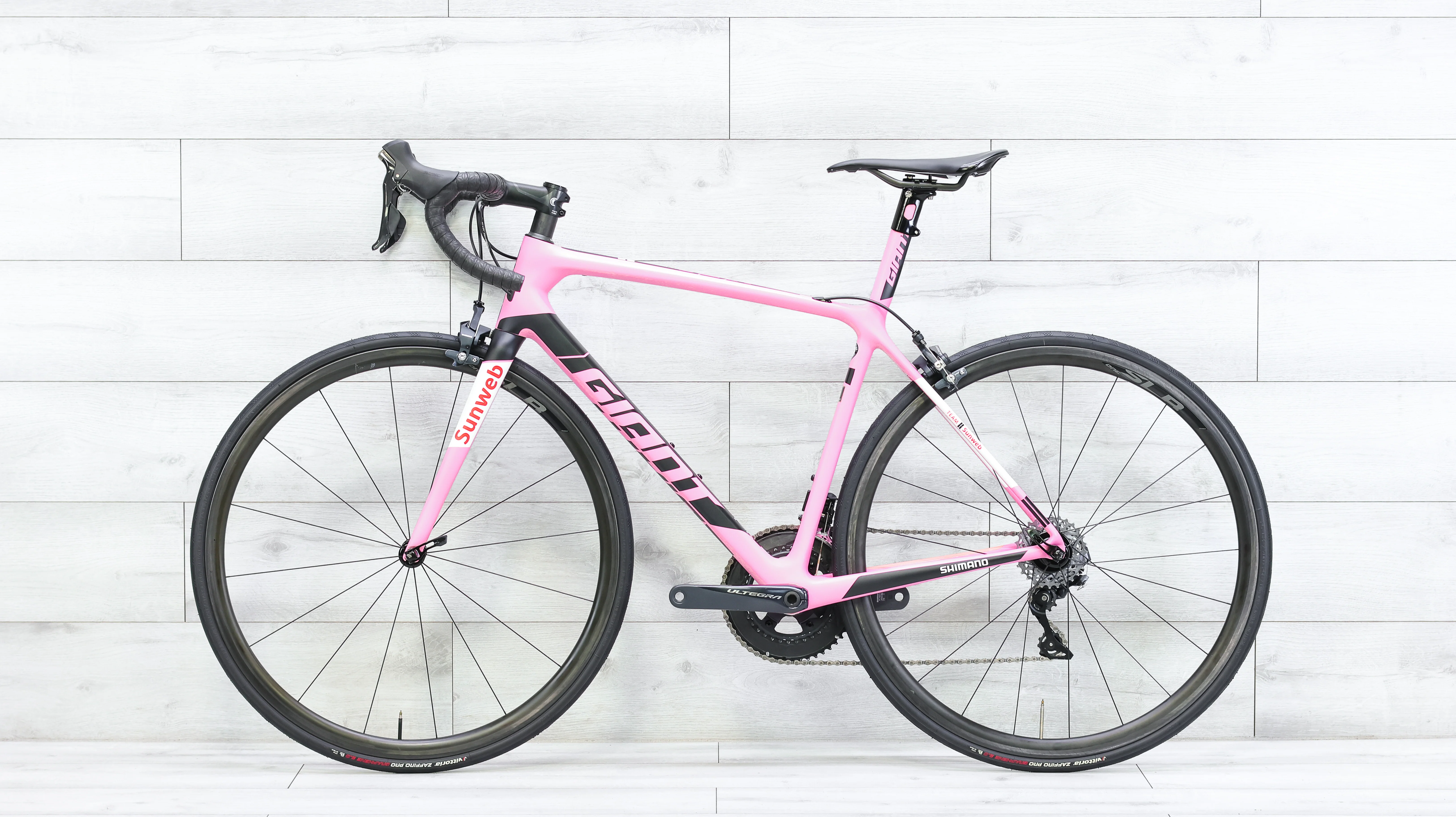 Giant TCR Advanced SL Maglia Rosa  Road Bike - 2018, Medium - Image 2