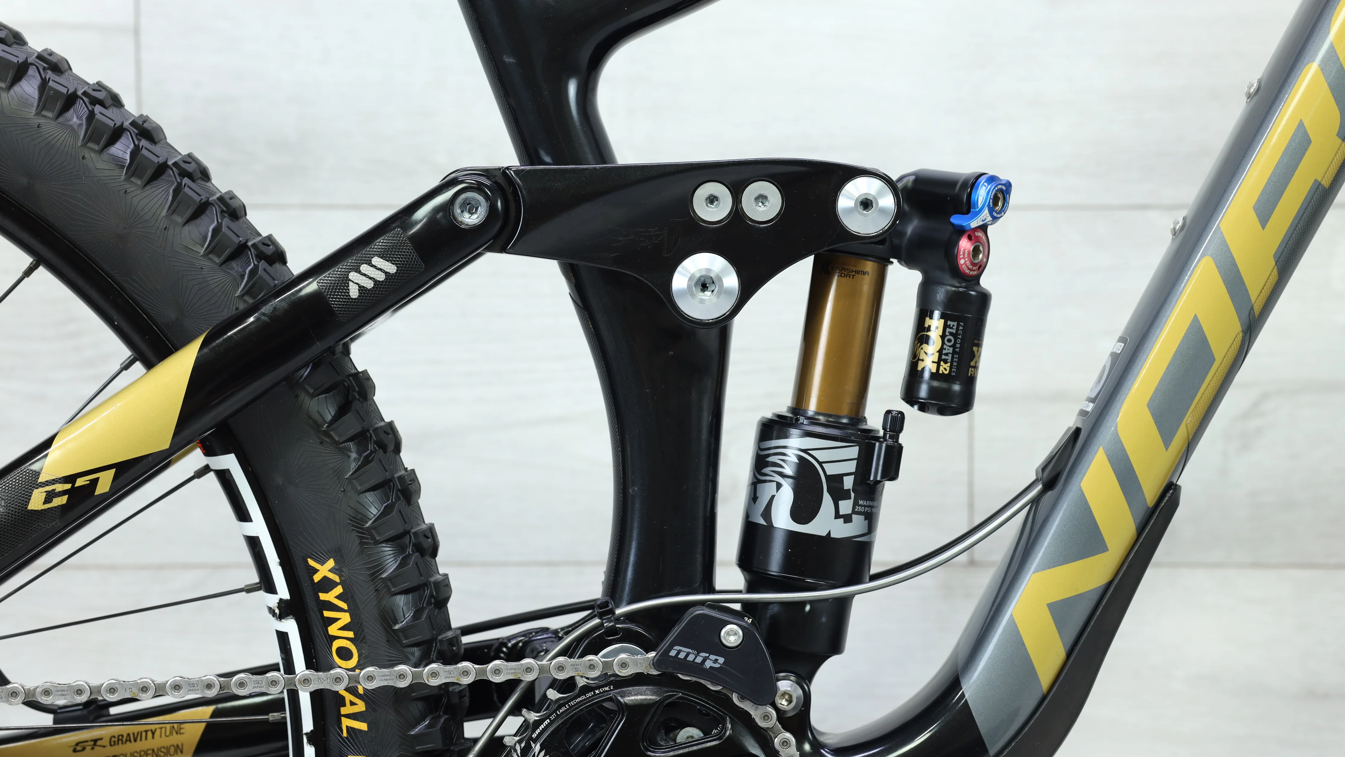 Norco Range C1 27.5 Mountain Bike - 2018, Medium - Image 9