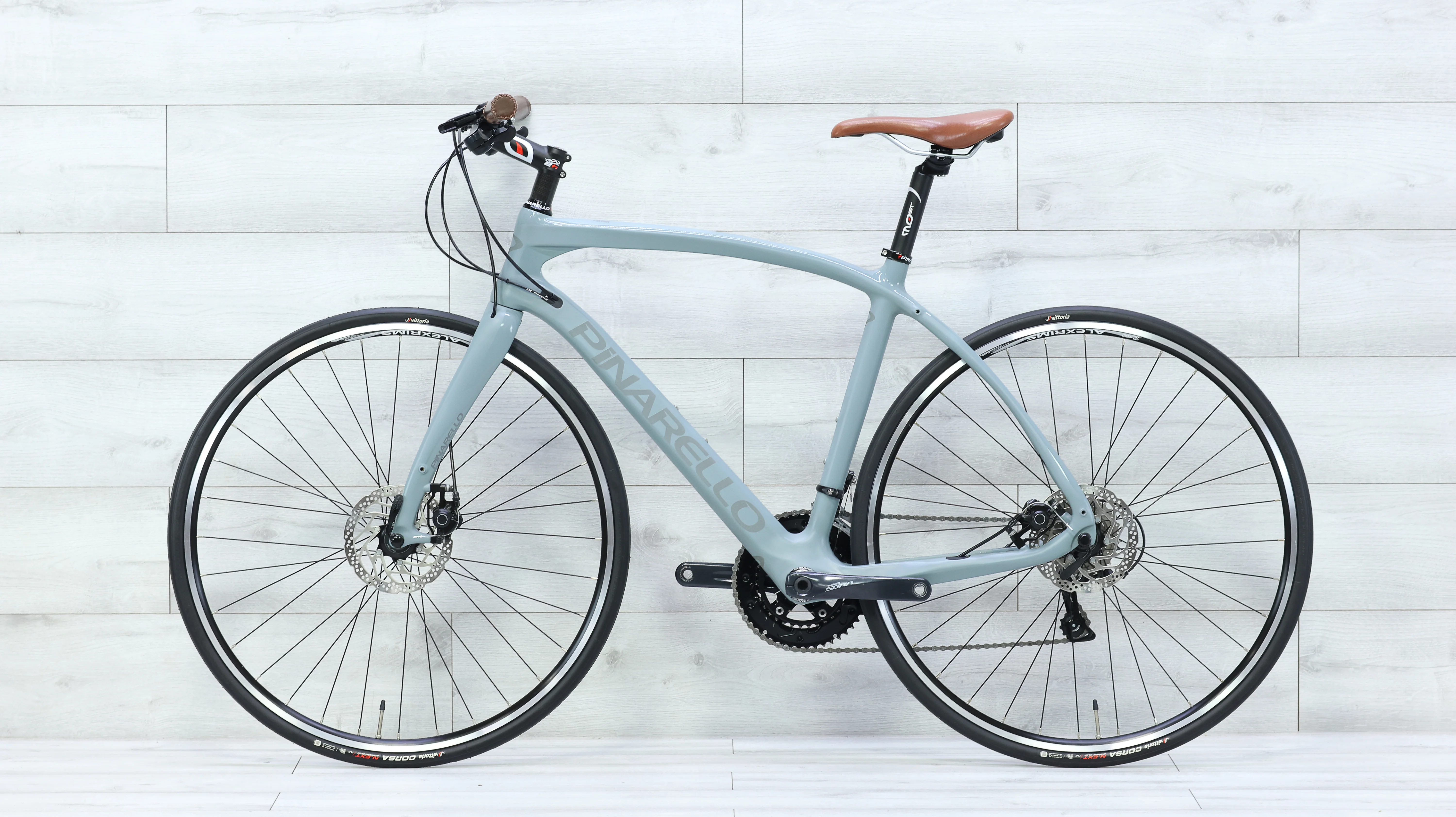 Pinarello Treviso Carbon Disk Hybrid Bike - 2018, Medium - Image 2