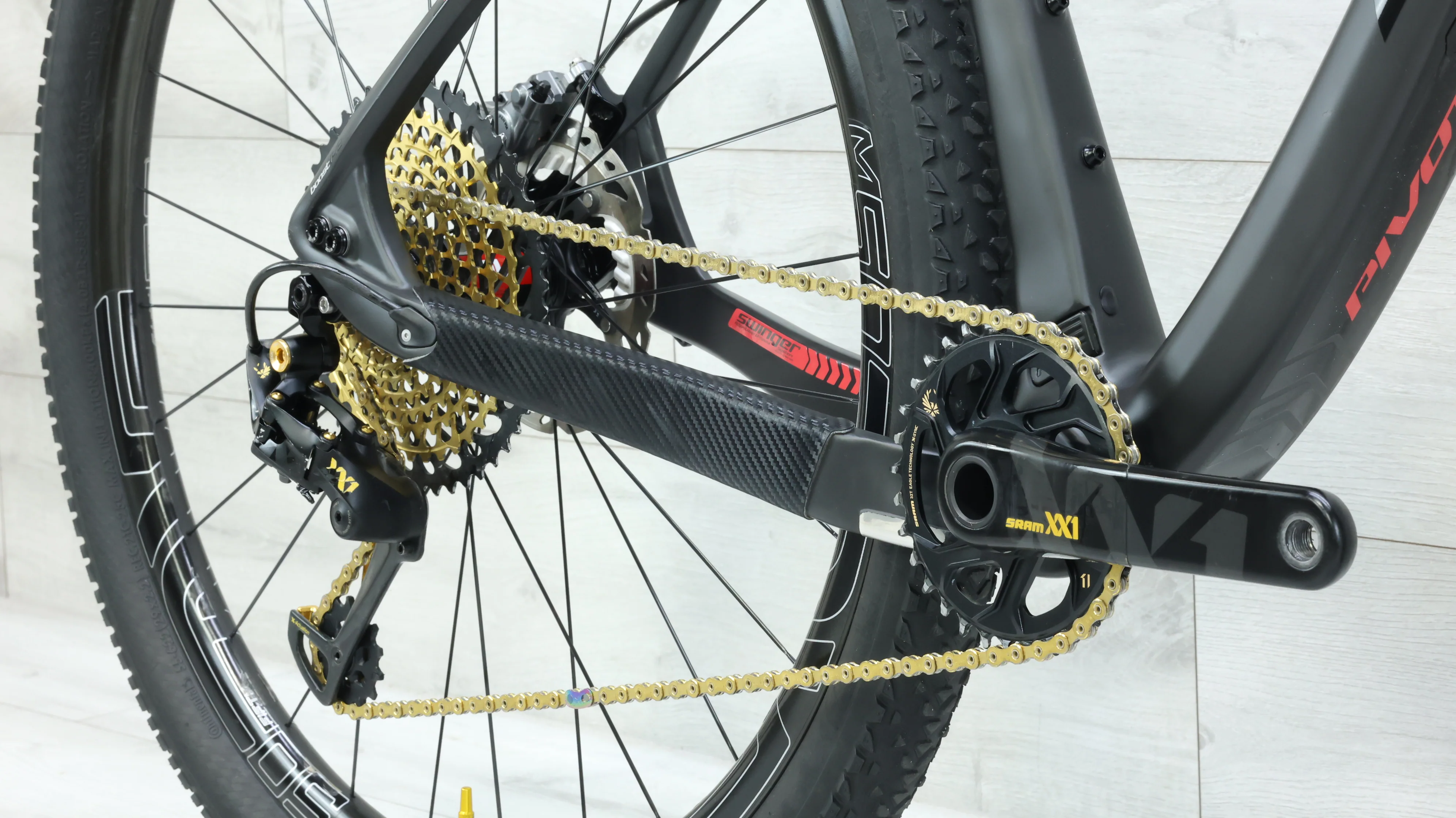 2018 Pivot LES 29 XX1 Mountain Bike - Medium - Image 6