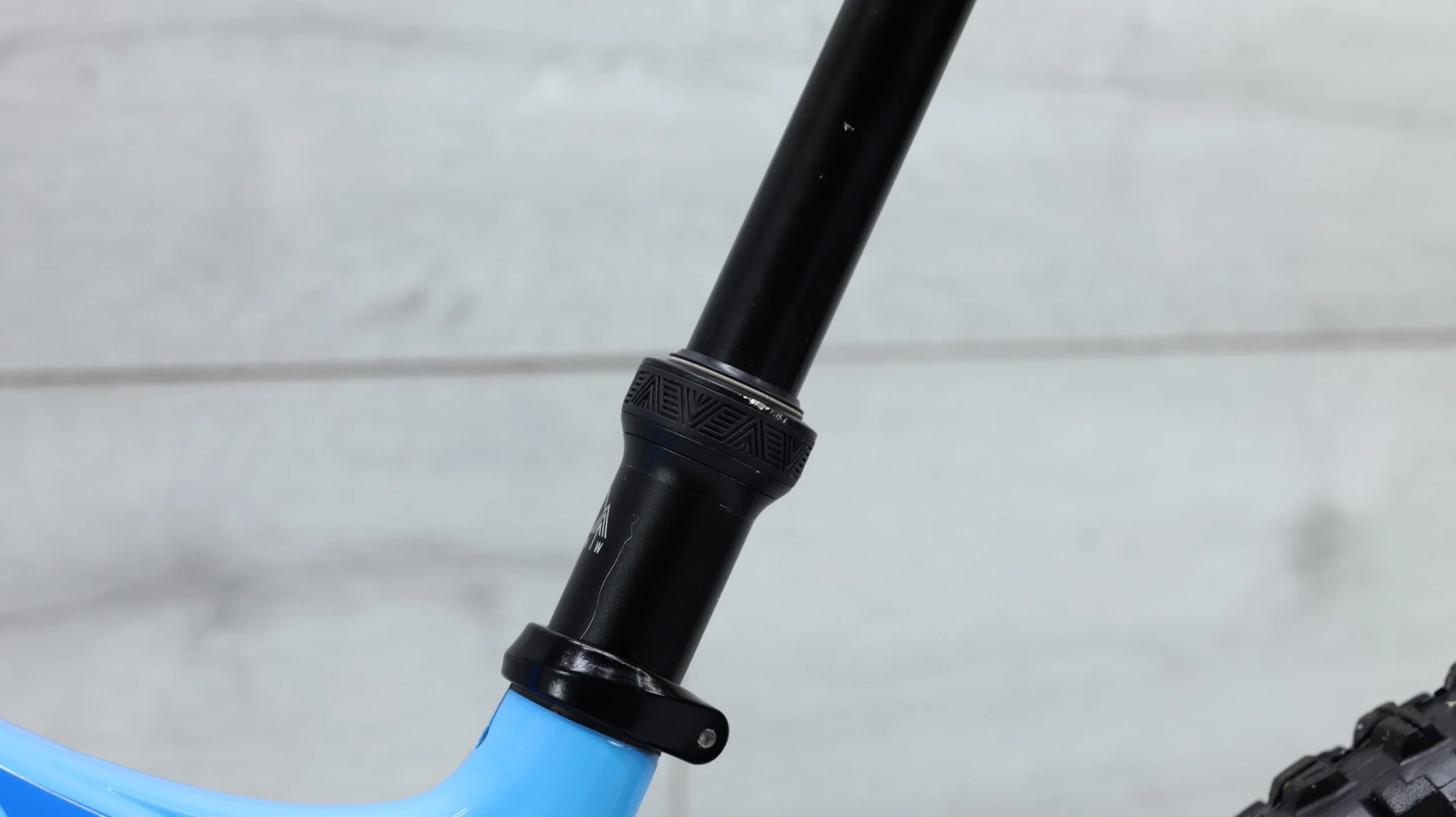 2018 Pivot Switchblade Pro Mountain Bike - X-Small - Image 13