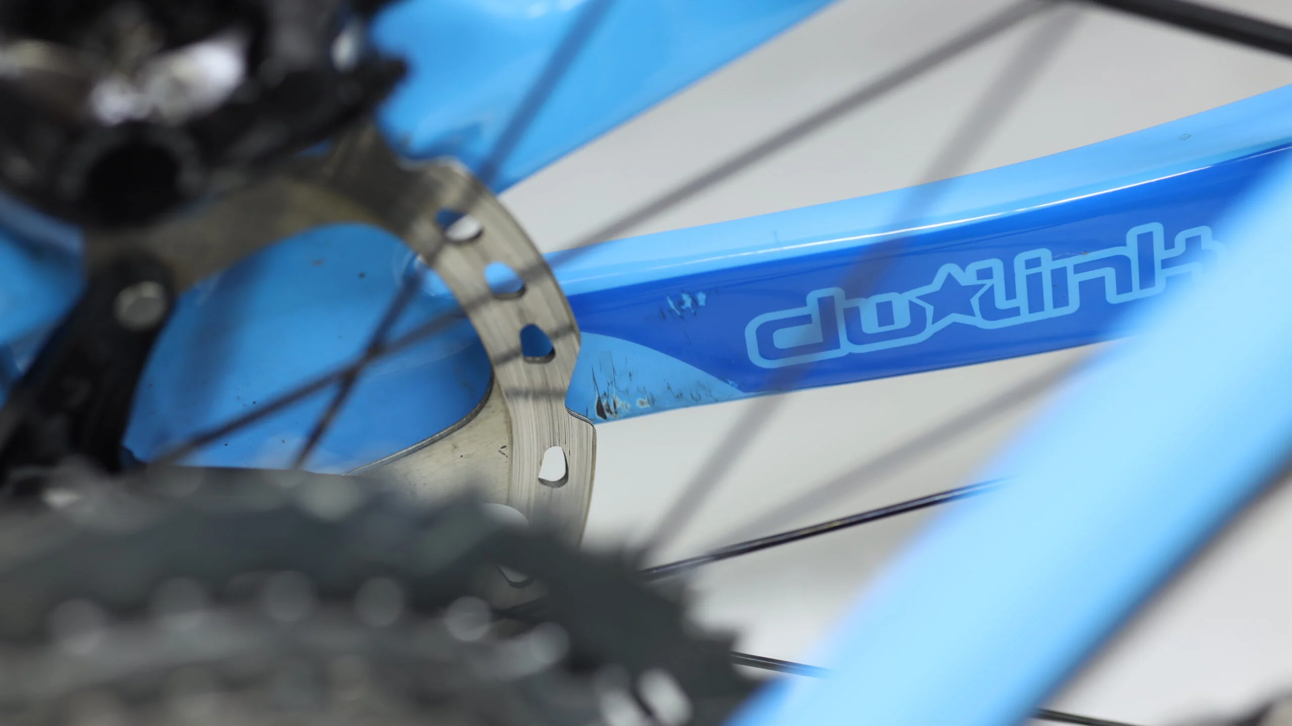 2018 Pivot Switchblade Pro Mountain Bike - X-Small - Image 17