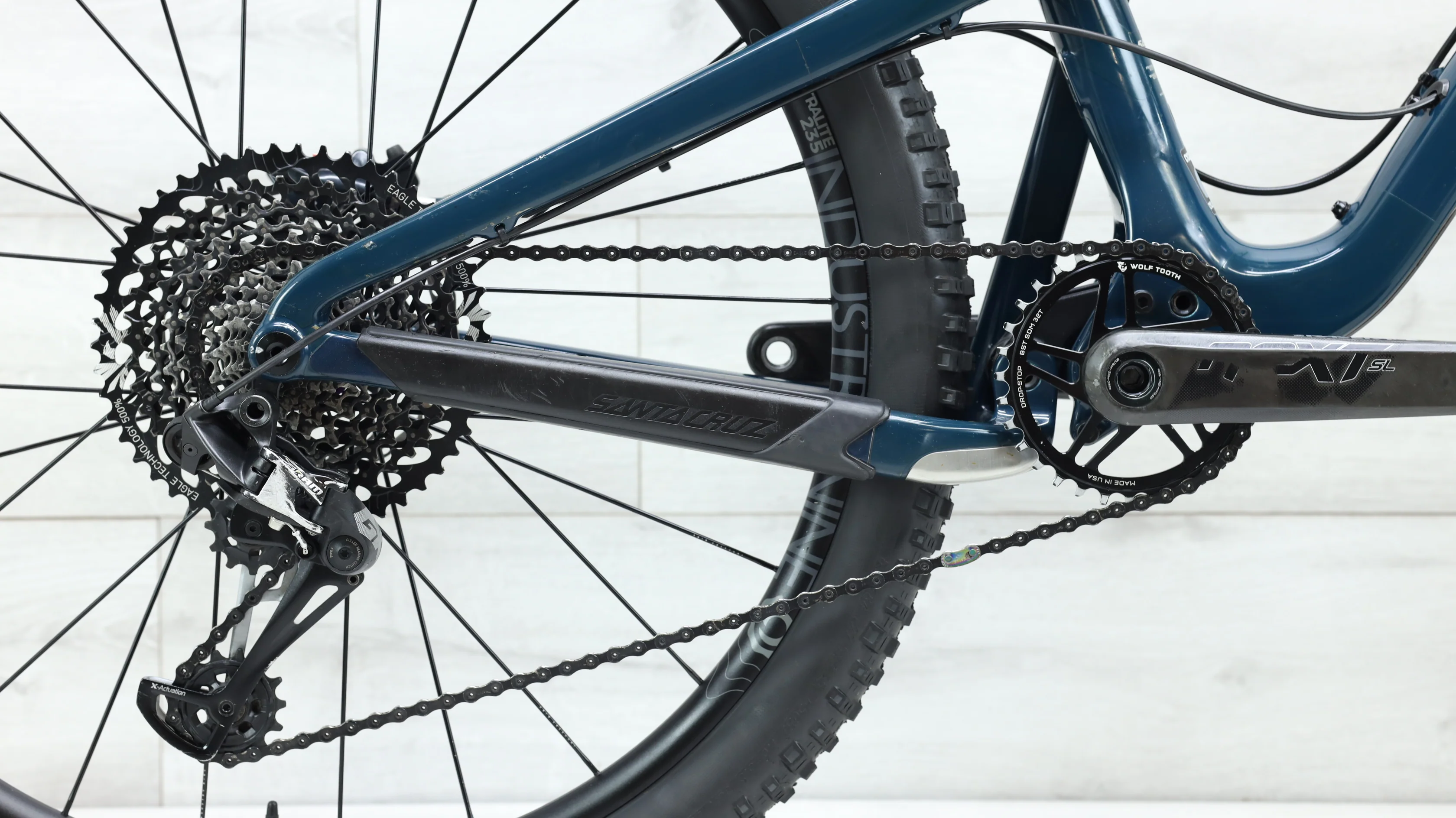 2018 SANTA CRUZ 5010 CARBON Mountain Bike - Large - Image 4