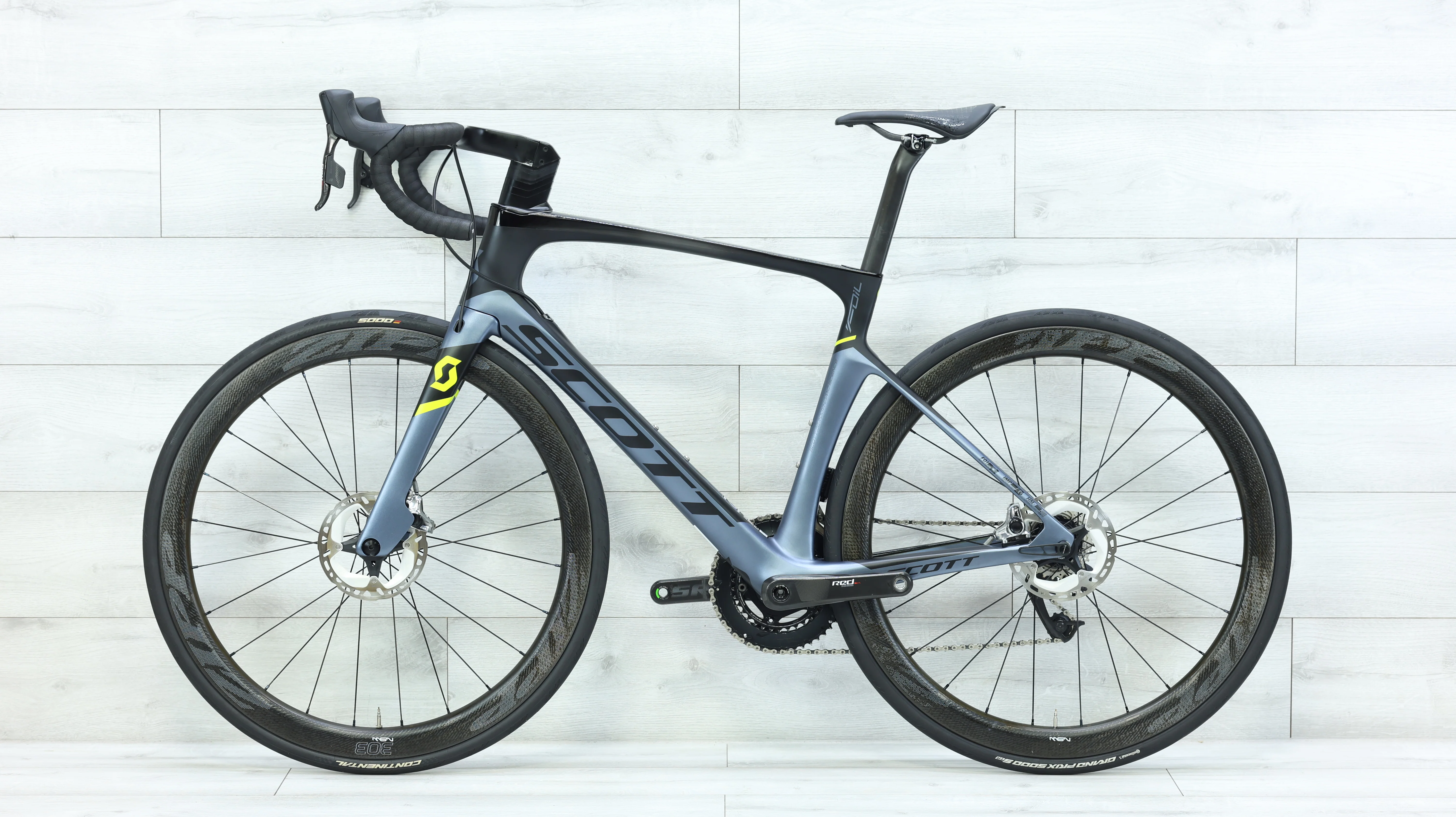 2018 Scott Foil Premium Disc Road Bike - 54cm - Image 2