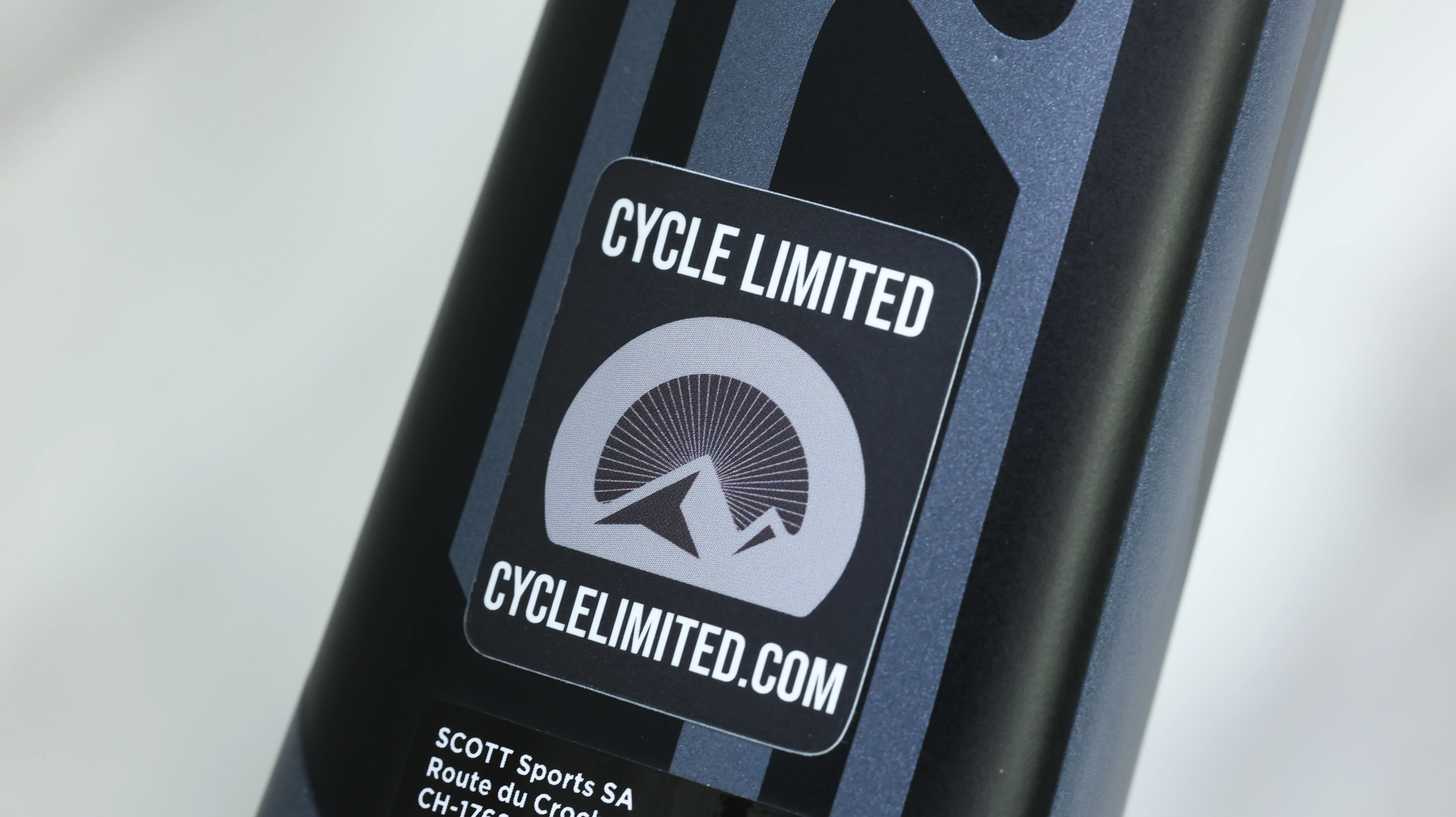 2018 Scott Foil Premium Disc Road Bike - 54cm - Image 3