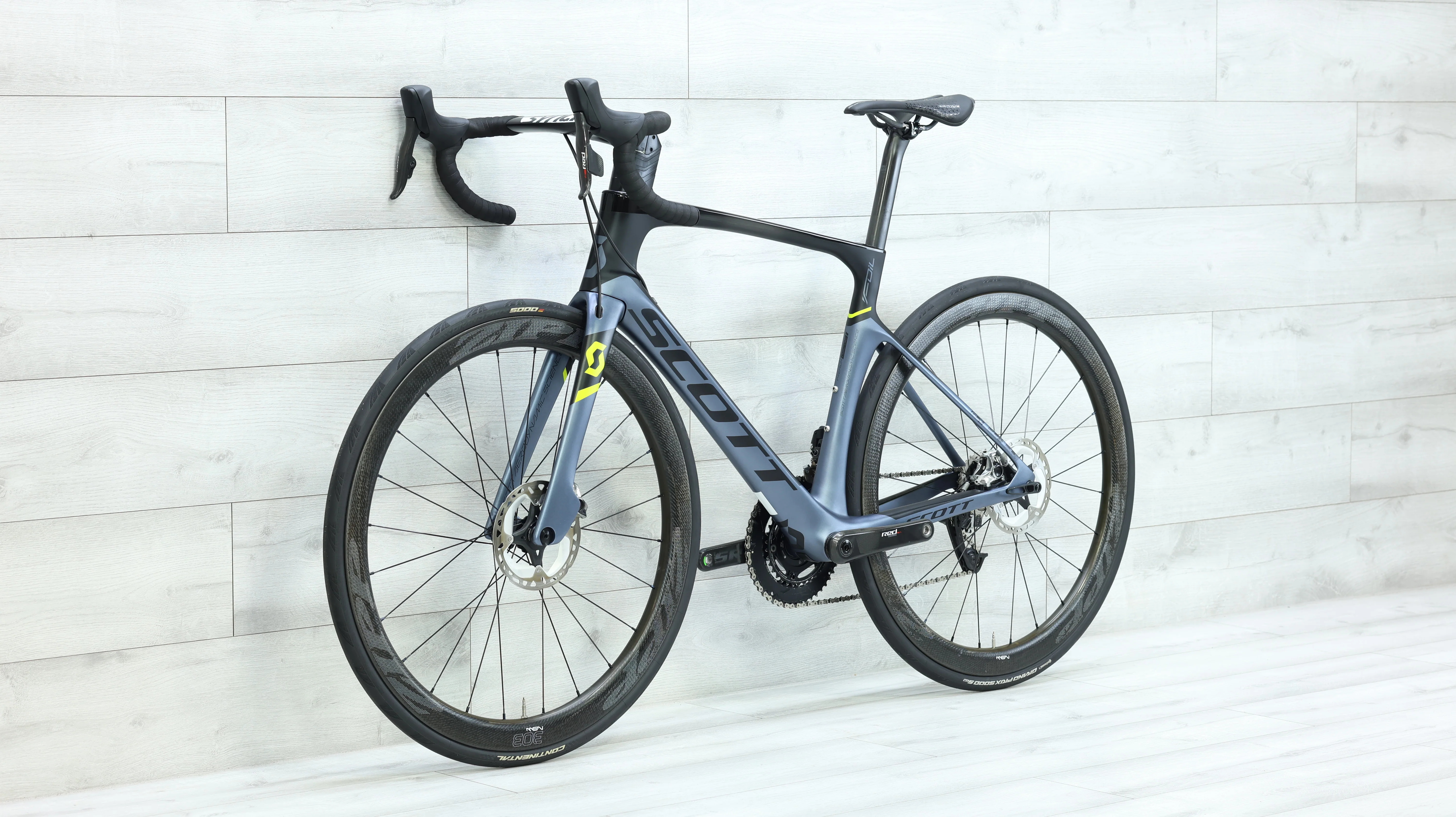 2018 Scott Foil Premium Disc Road Bike - 54cm - Image 4