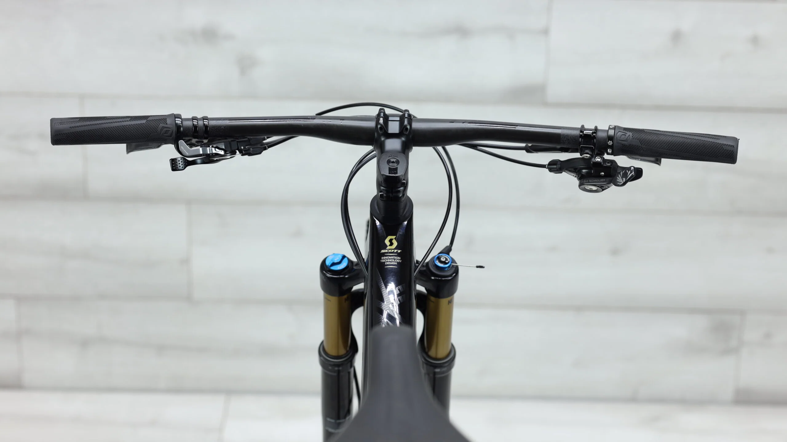 2018 Scott Spark RC 900 SL Mountain Bike - Medium - Image 12