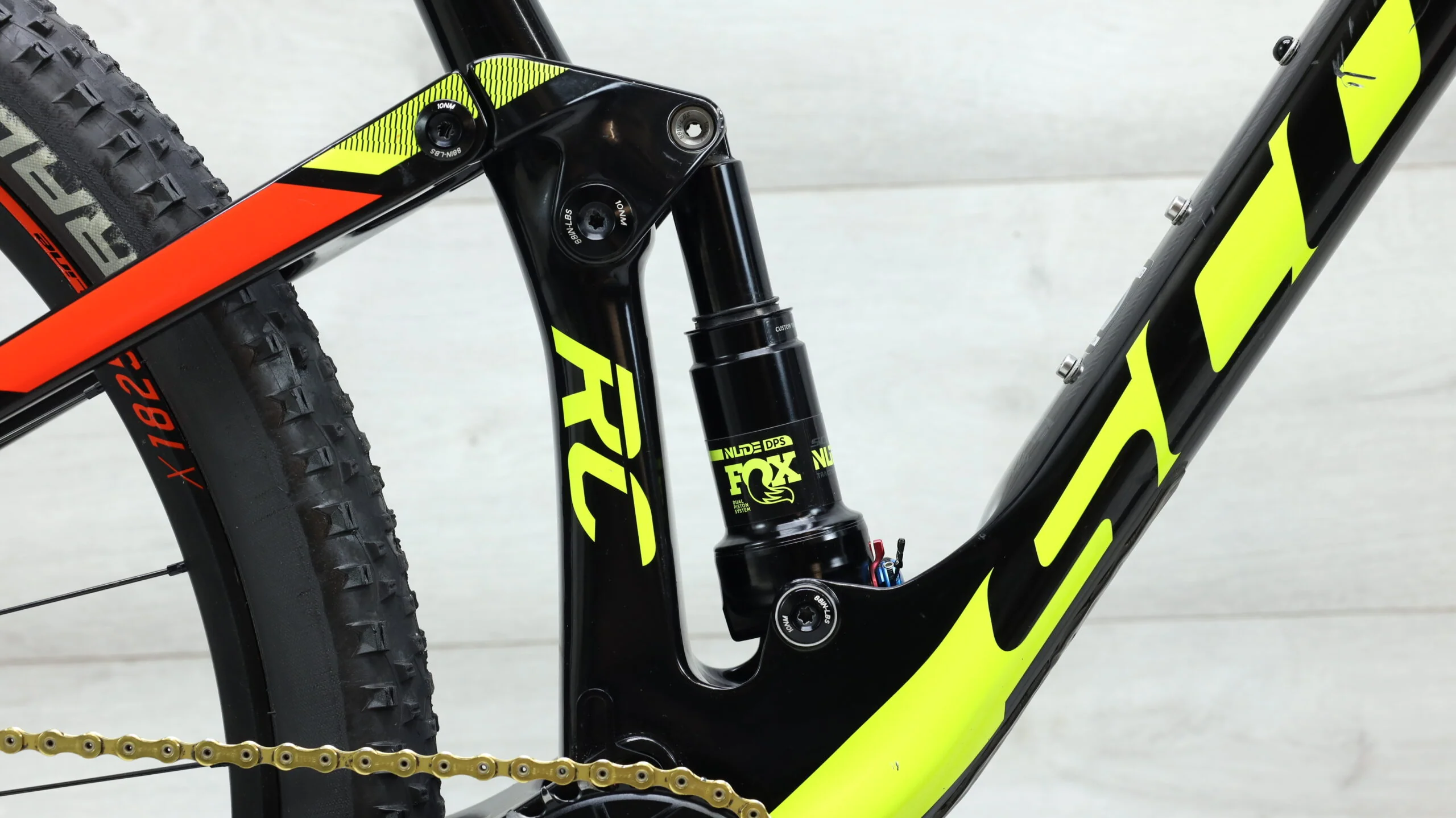 2018 Scott Spark RC 900 World Cup Mountain Bike - Large - Image 9