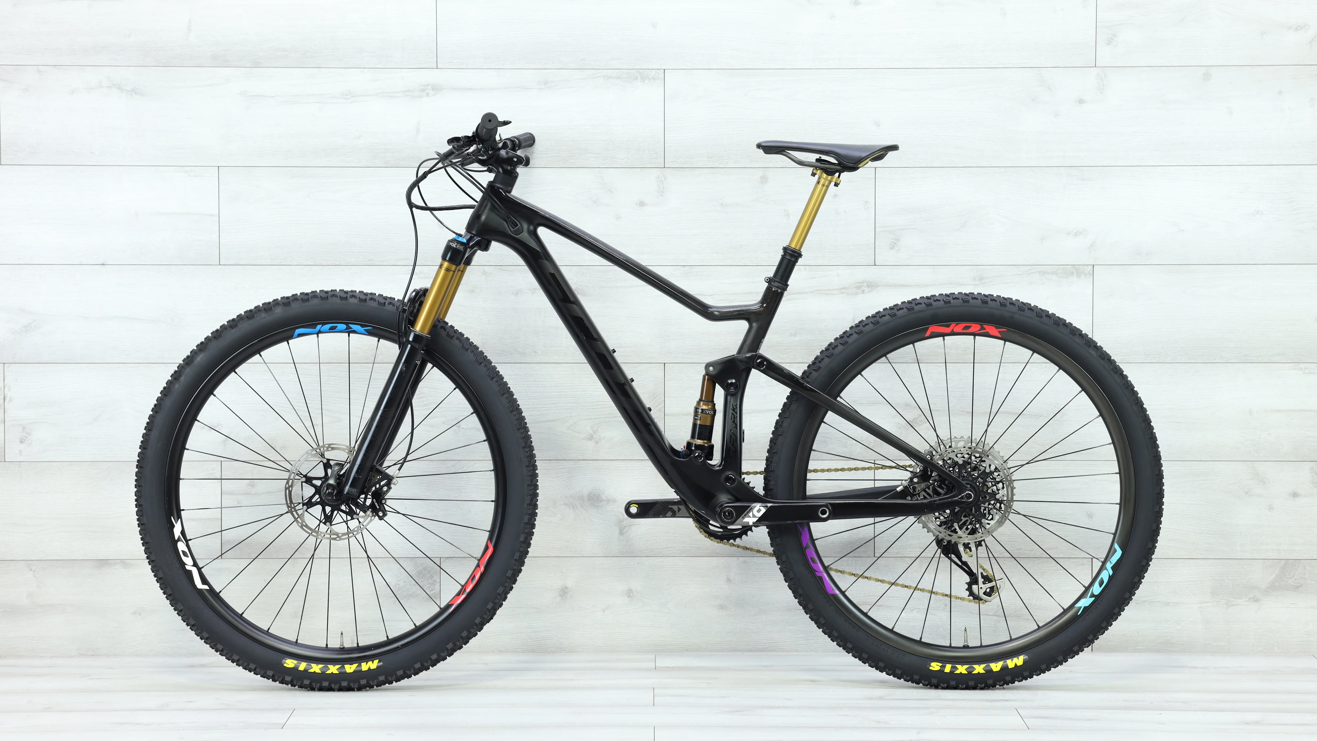 2018 Scott Spark Ultimate Mountain Bike - Medium - Image 2