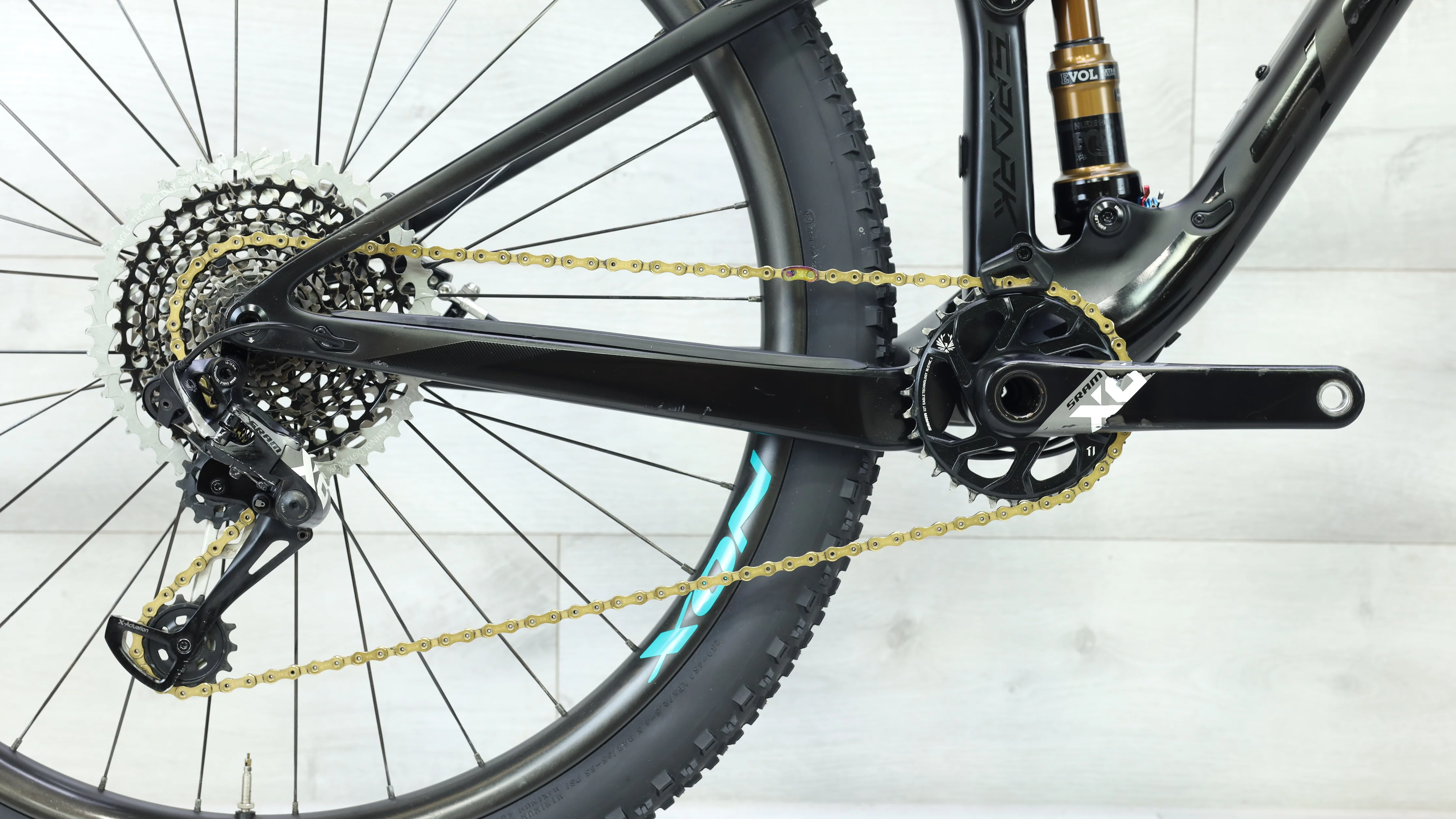 2018 Scott Spark Ultimate Mountain Bike - Medium - Image 4