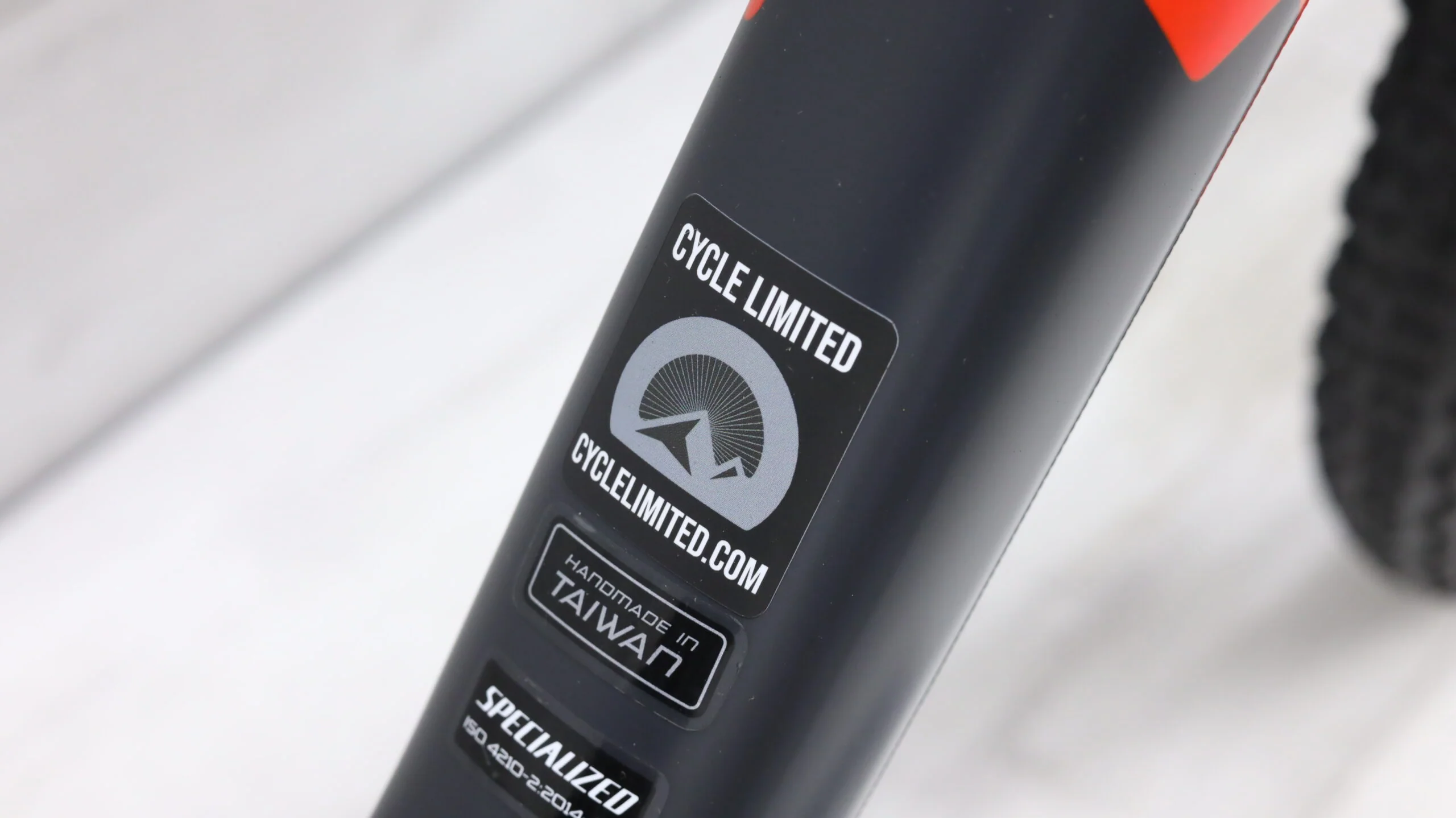 2018 Specialized Epic Comp Mountain Bike - Large - Image 3