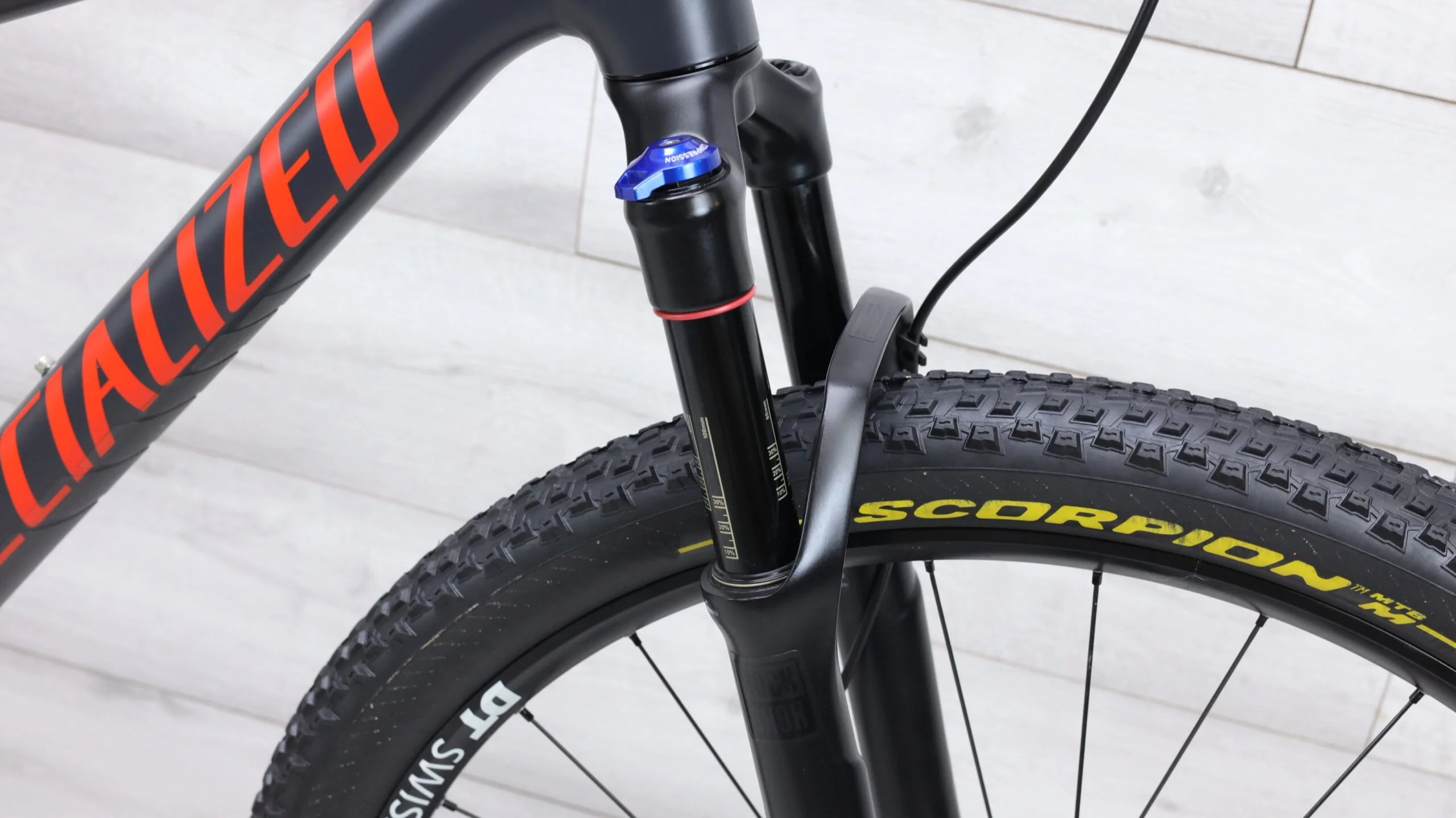 2018 Specialized Epic Comp Mountain Bike - Large - Image 7