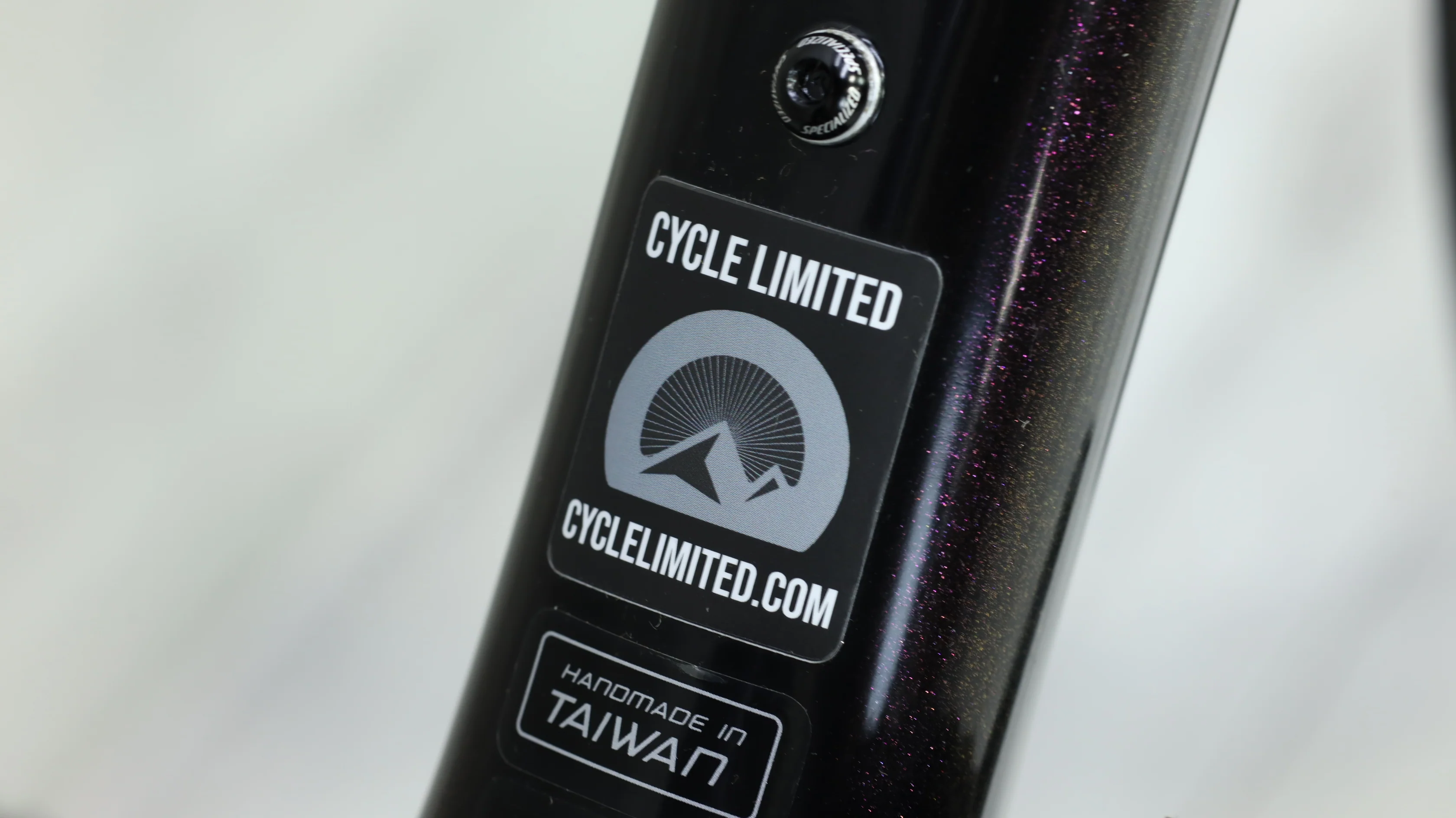 2018 Specialized Roubaix Comp Road Bike - 56cm - Image 3