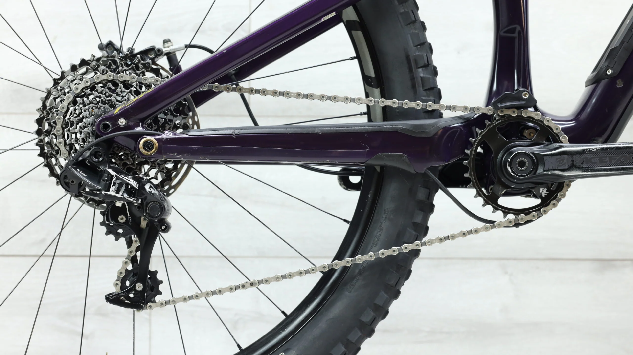 Specialized Stumpjumper Coil Carbon 29/6Fattie Mountain Bike - 2018, Medium - Image 4
