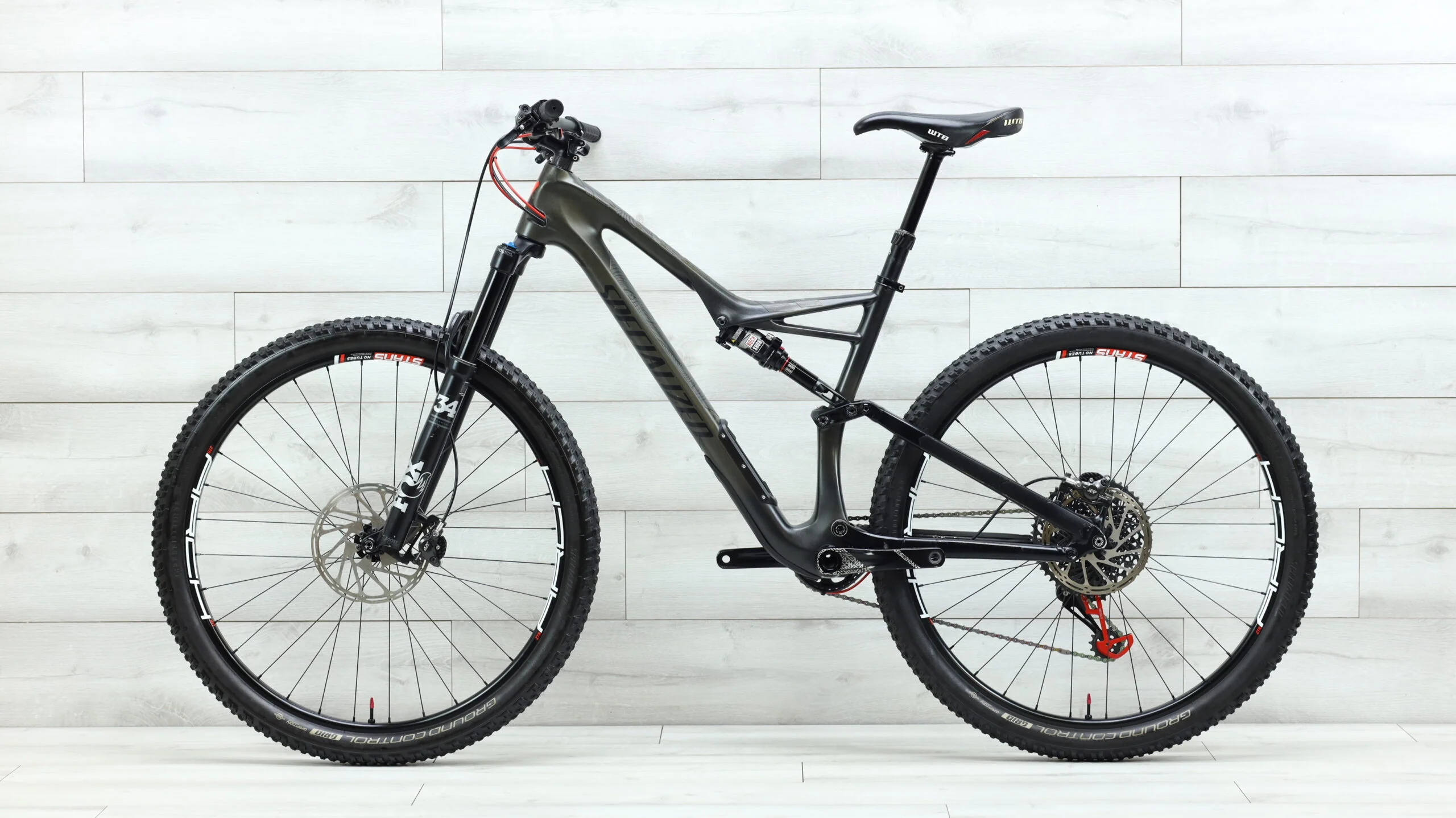 2018 Specialized Stumpjumper Expert 29/6Fattie  Mountain Bike - Large - Image 2