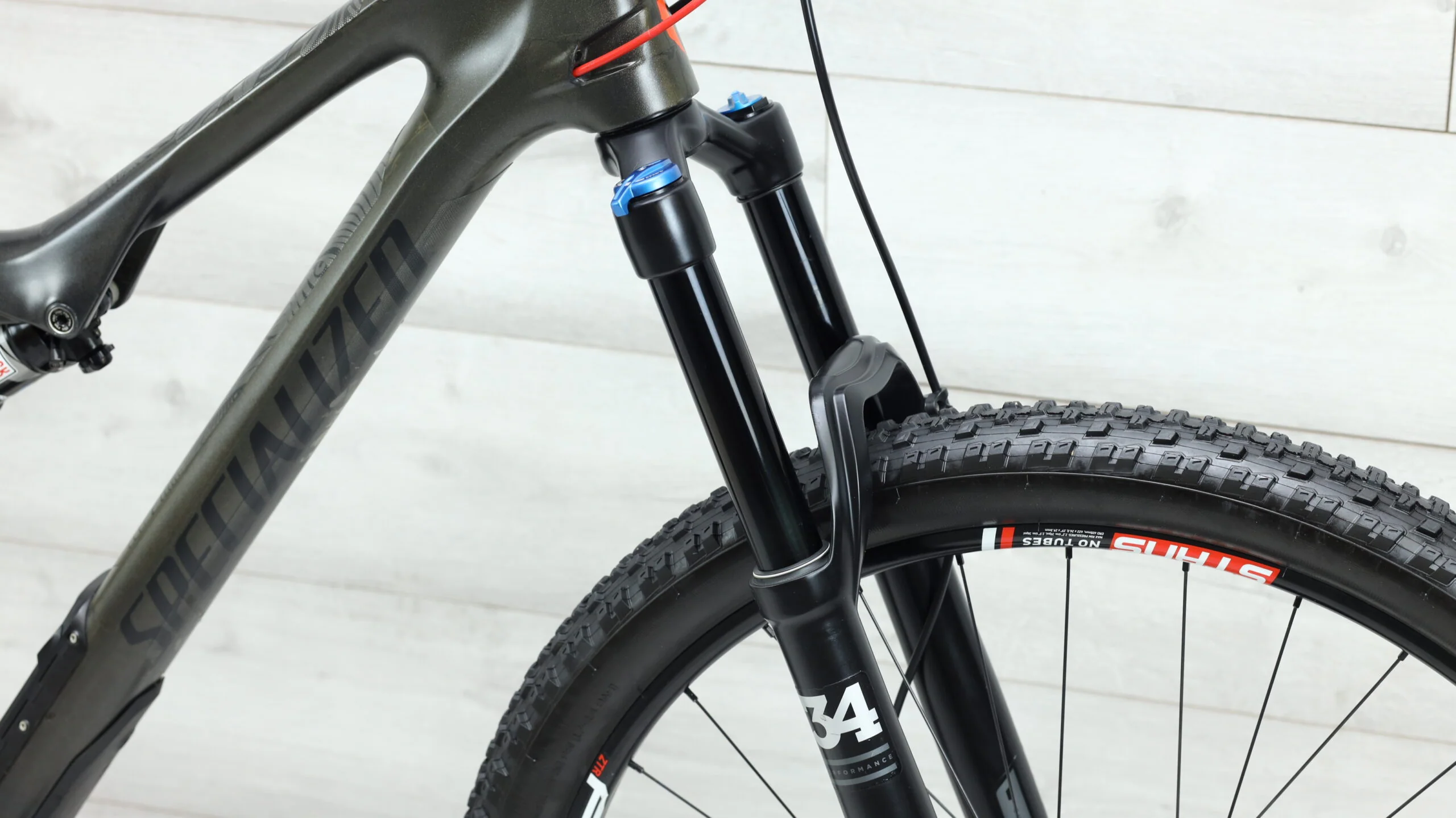 2018 Specialized Stumpjumper Expert 29/6Fattie  Mountain Bike - Large - Image 7