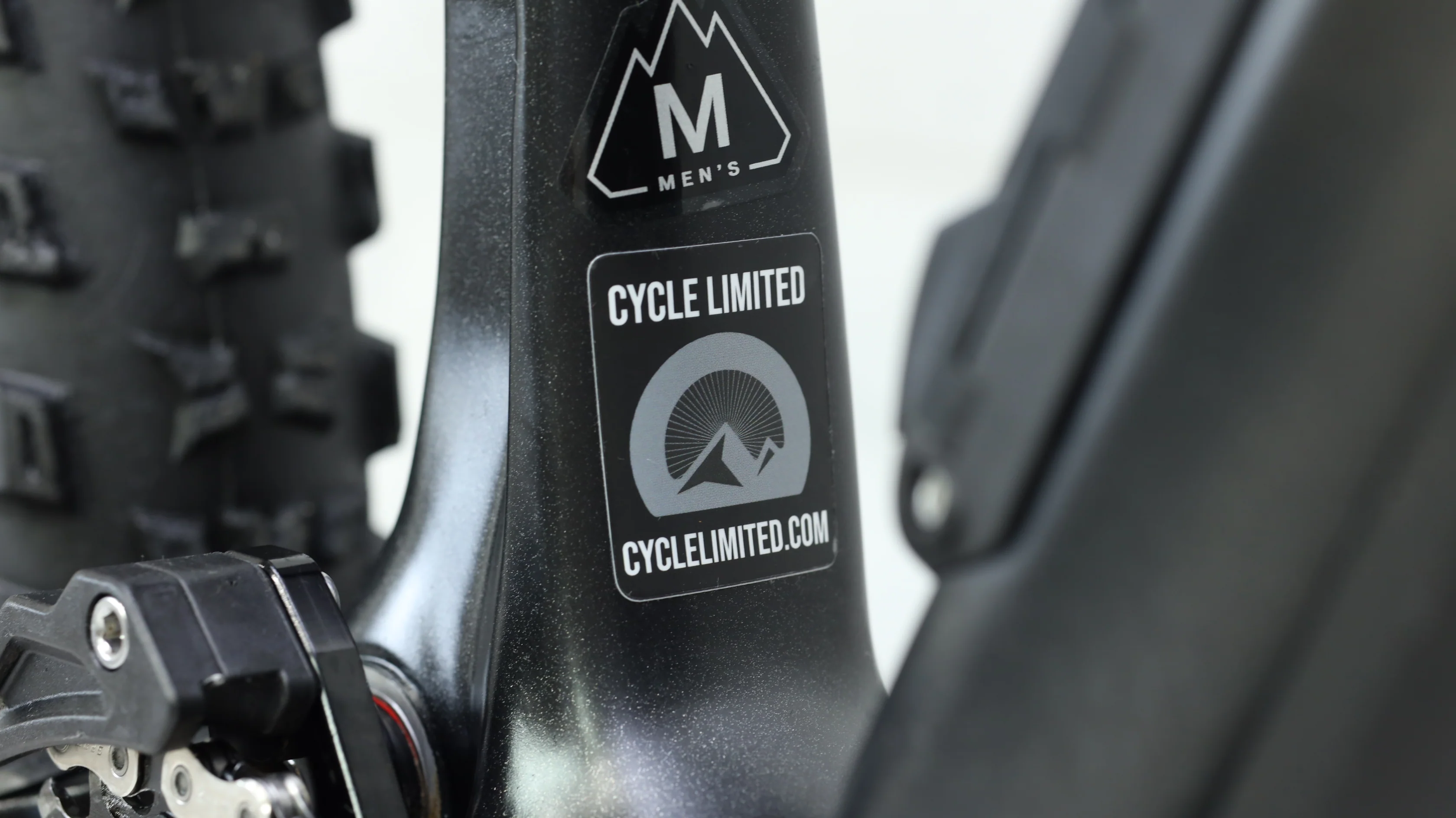 2018 Specialized Stumpjumper Expert 29 Mountain Bike - Medium - Image 3