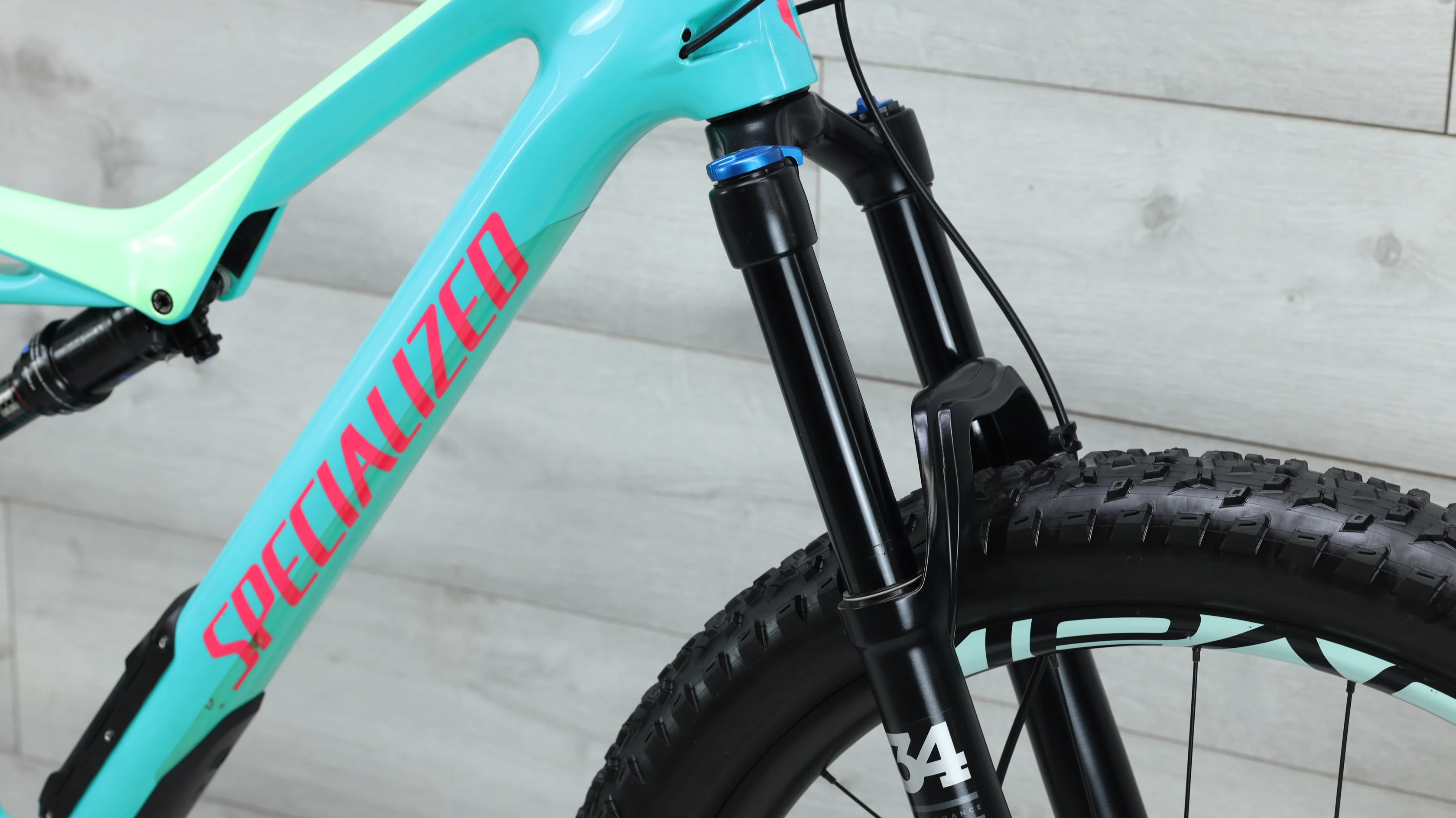 2018 Specialized Stumpjumper Expert 6Fattie Mountain Bike - Large - Image 7