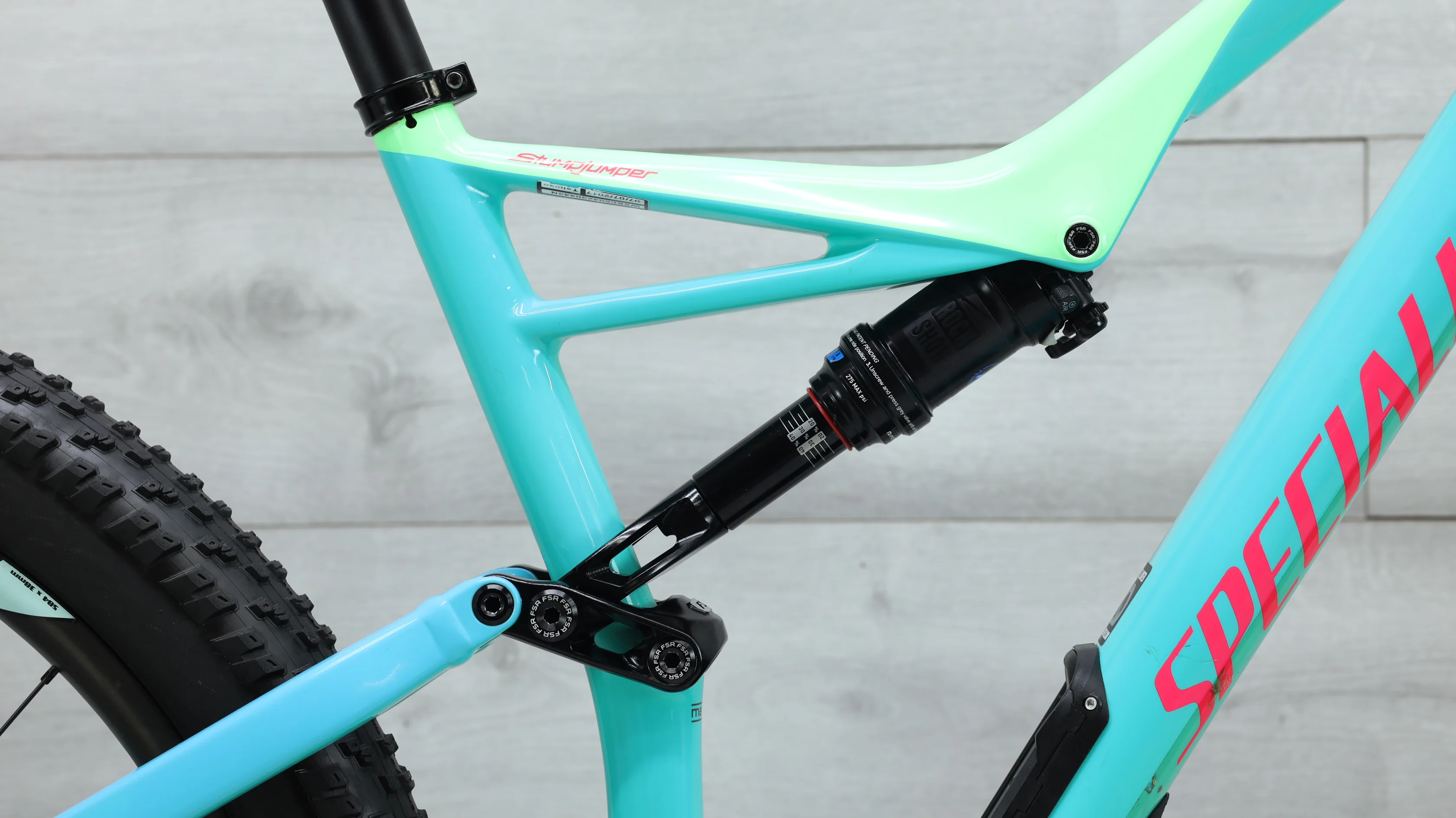 2018 Specialized Stumpjumper Expert 6Fattie Mountain Bike - Large - Image 9
