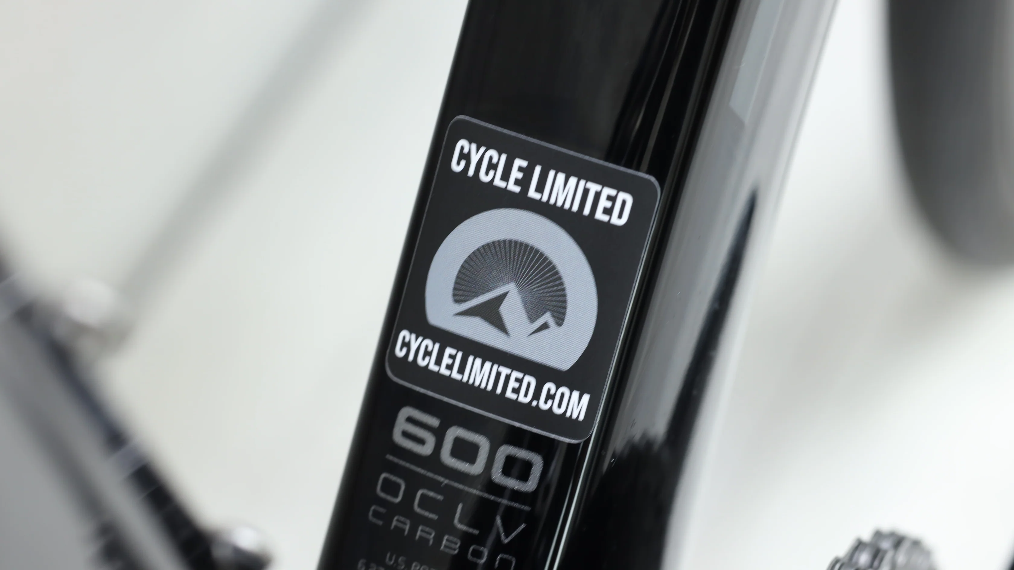 2018 Trek Madone 9 Road Bike - 56cm - Image 3