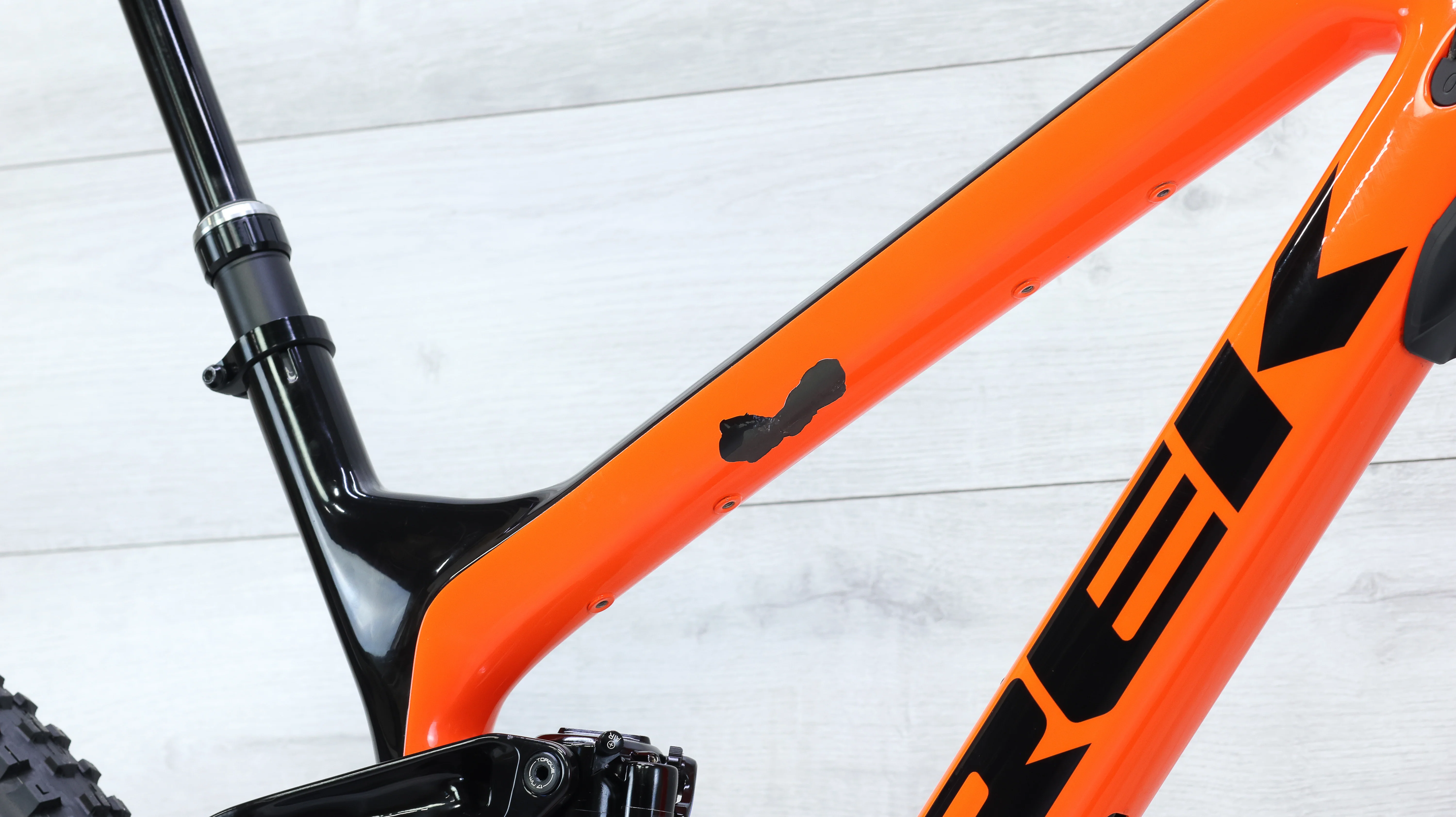 Trek Slash 9.8 Mountain Bike - 2018, Large - Image 17