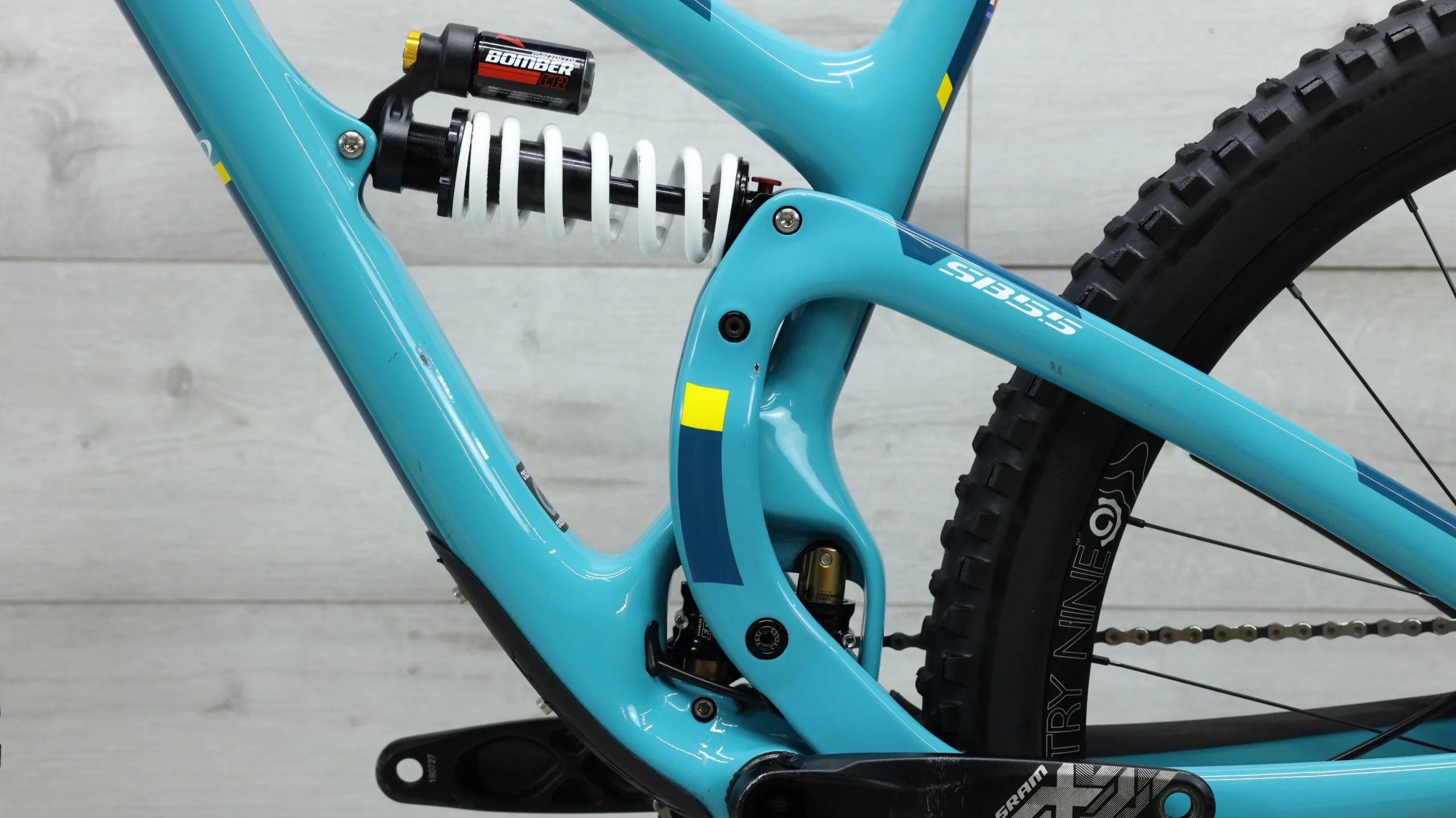 2018 Yeti SB5.5  Mountain Bike - Medium - Image 10