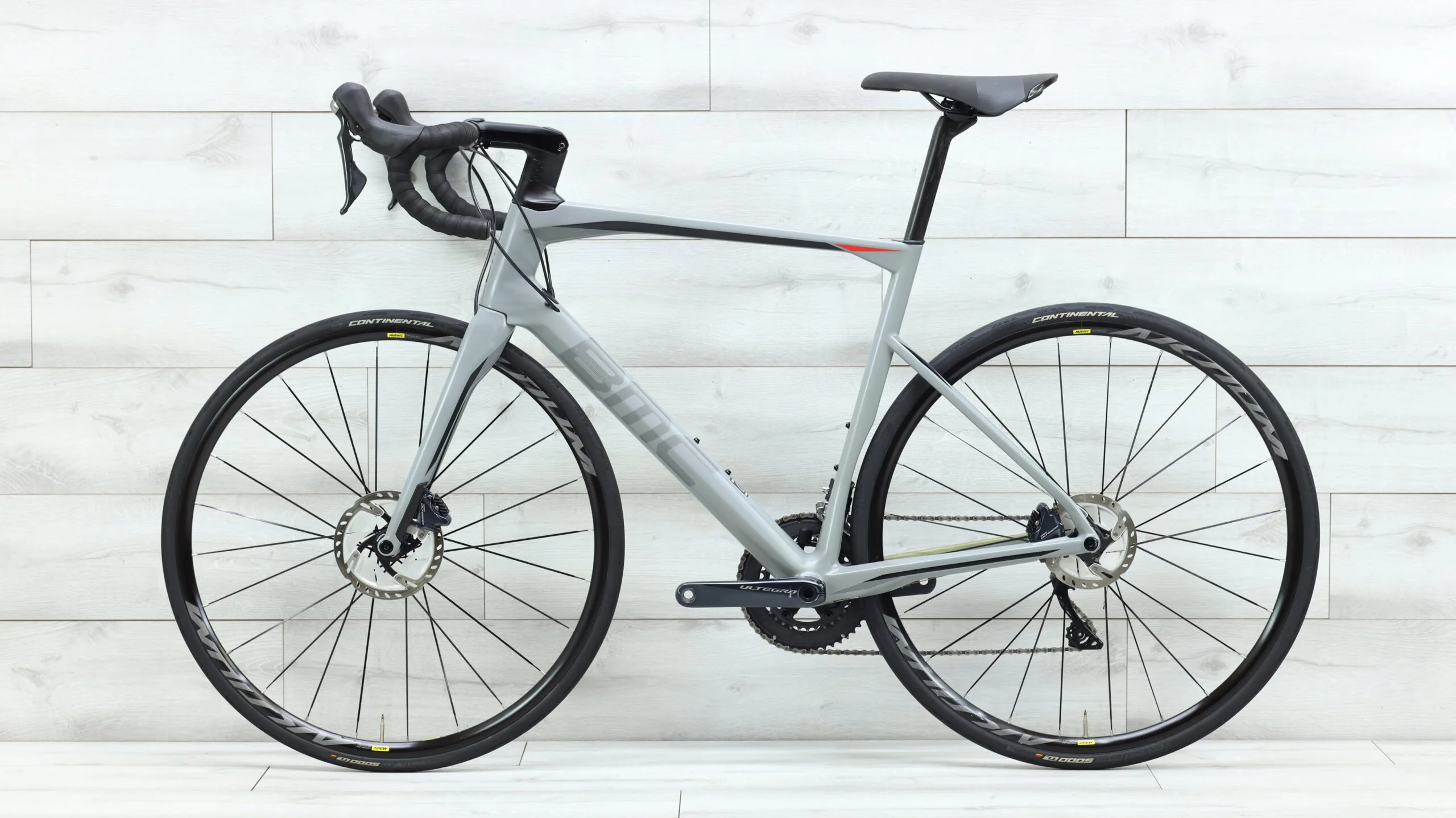 2019 BMC Roadmachine 02 TWO  Road Bike - 56cm - Image 2